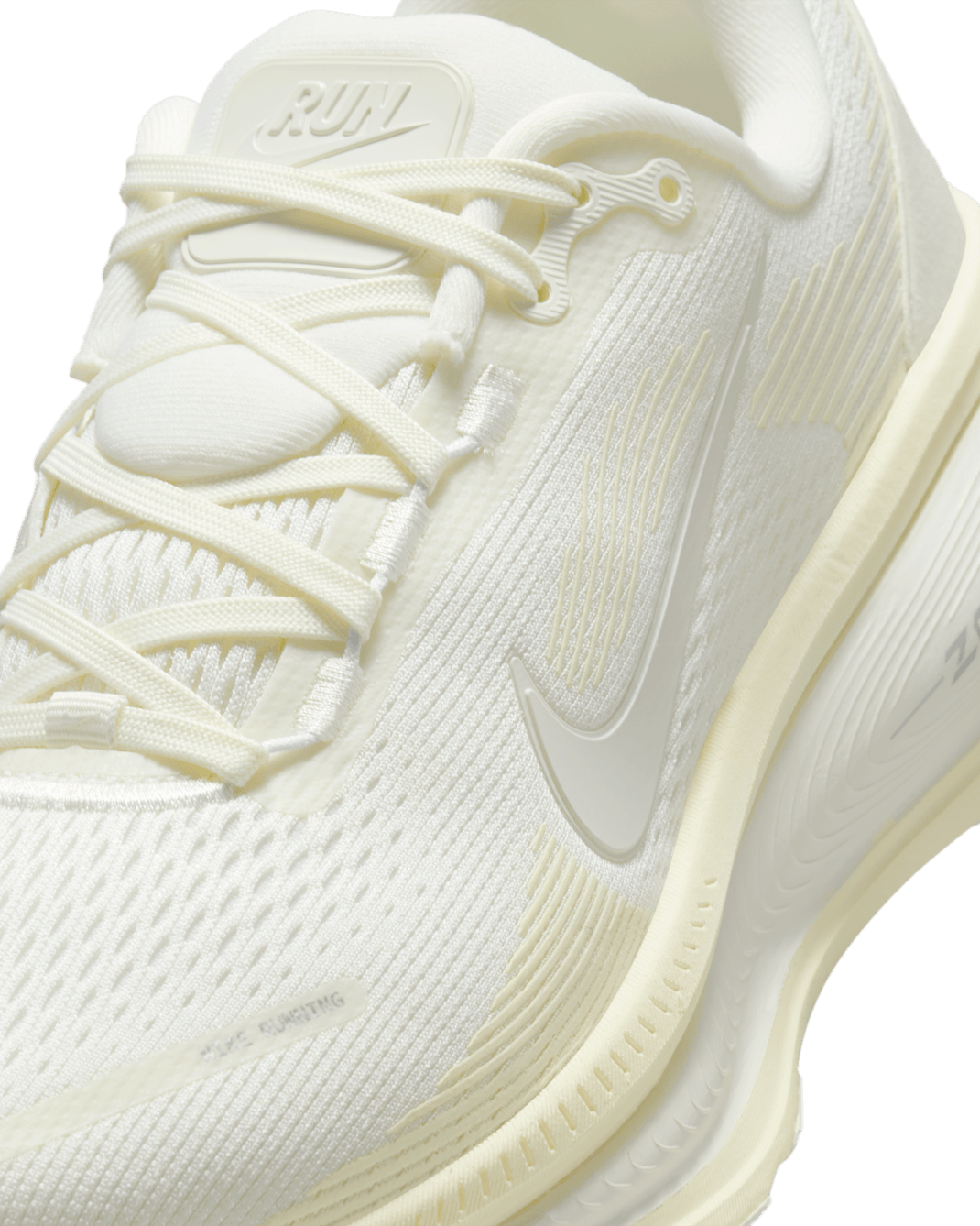 HM6804-110 Nike Vomero 18 Sail Coconut Milk White Summit White (Women's)