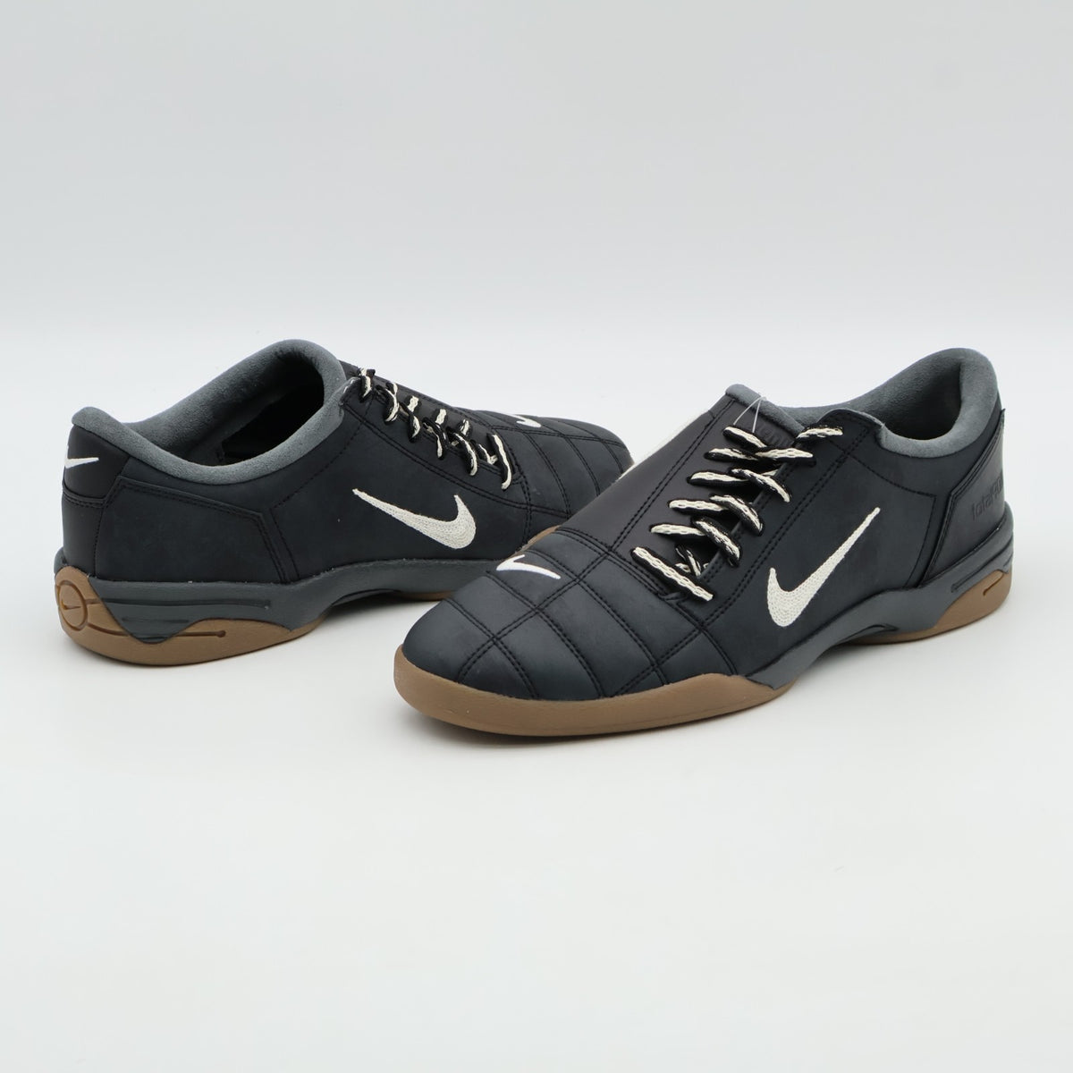 IH2314-002 Nike Total 90 III SP Black Gum (Women's)