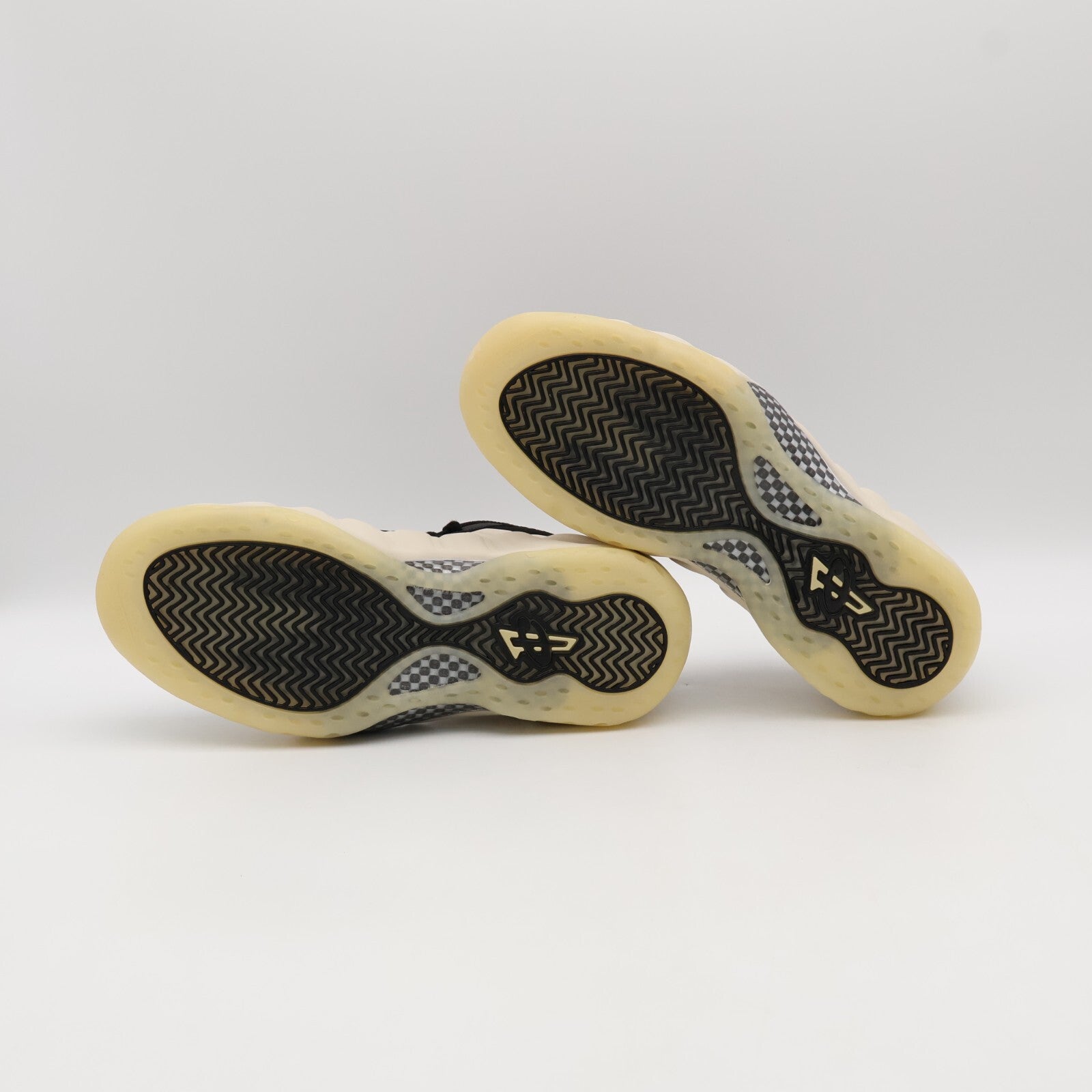 FD5855-002 Nike Air Foamposite One Light Orewood Brown and Black (Men's)