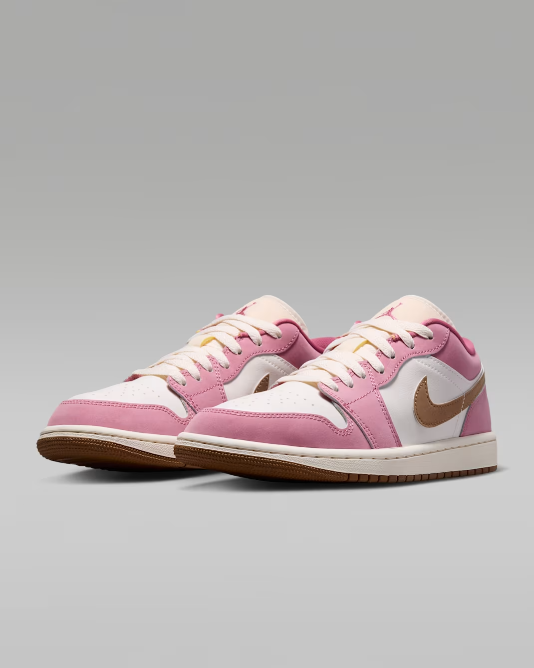 DC0774-609 Nike Air Jordan 1 Low (Women's)