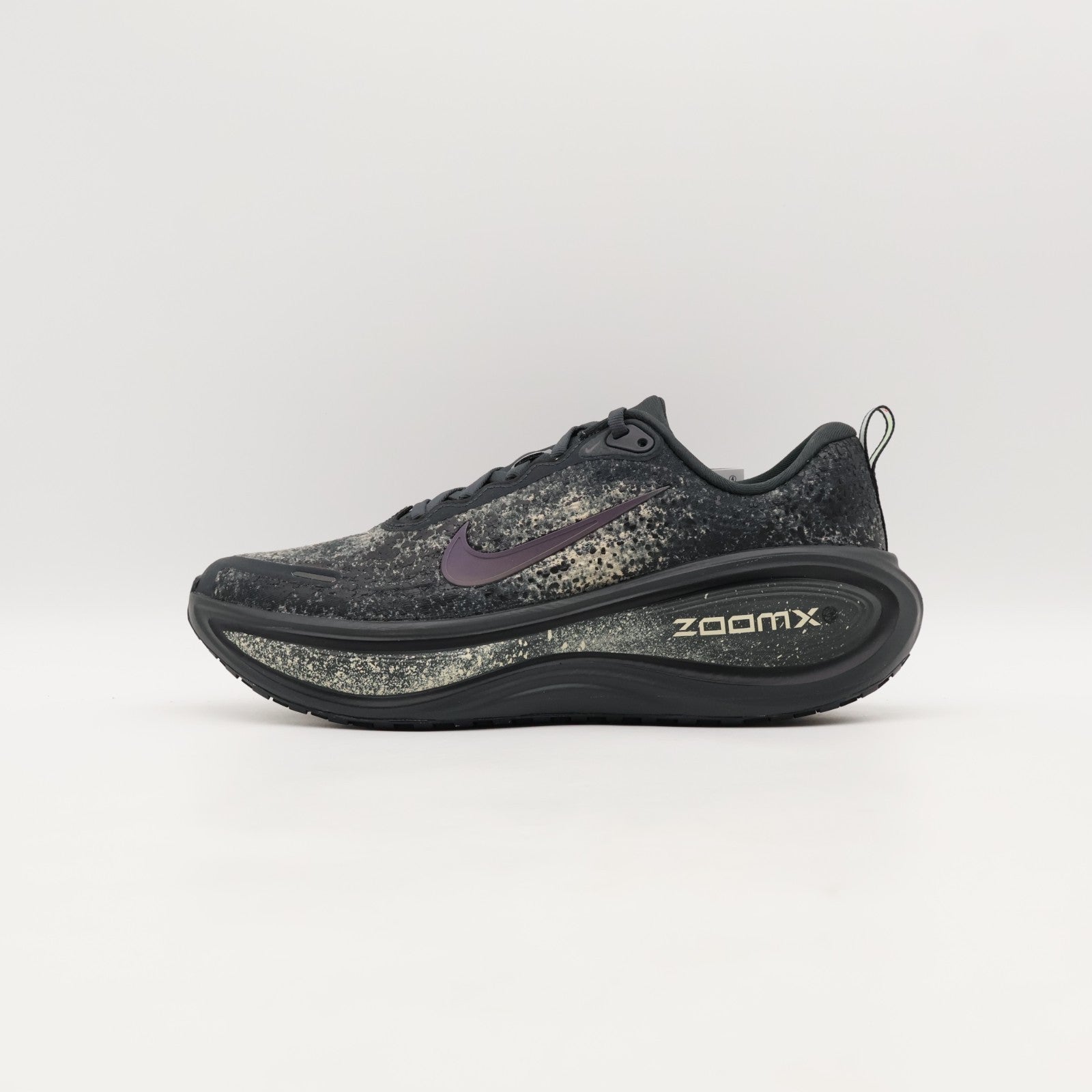 IM6776-060 Nike Vomero Plus Anthracite Oatmeal Volt Black (Men's)