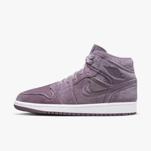 DQ8397-500 Nike Air Jordan 1 Mid "Purple Velvet" (Women's)