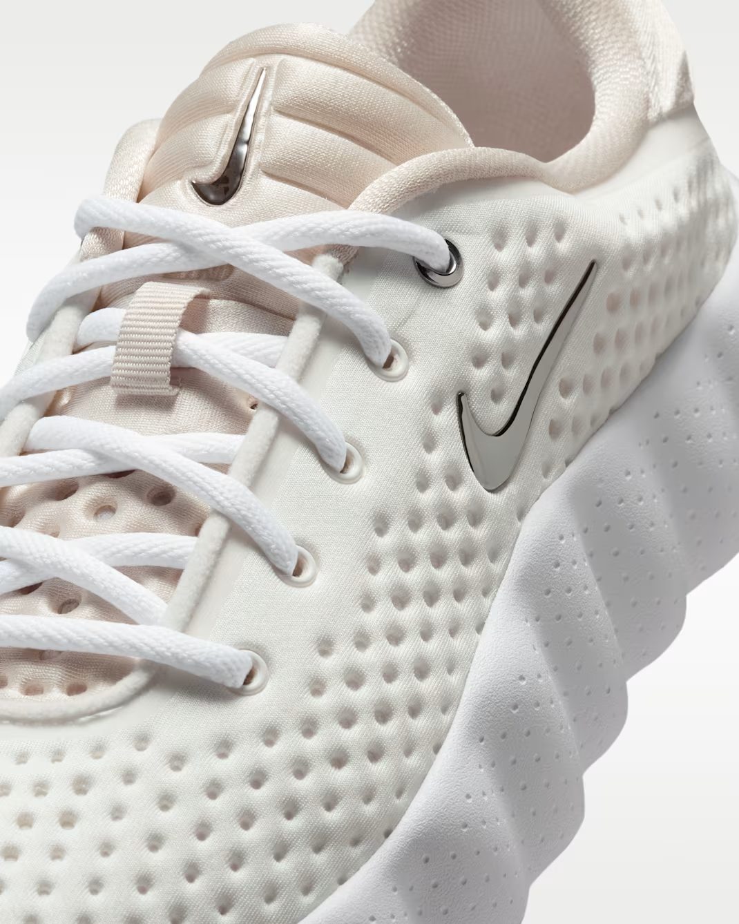 HQ4310-101 Nike Mind 002 "Summit White/Phantom" (Women's)
