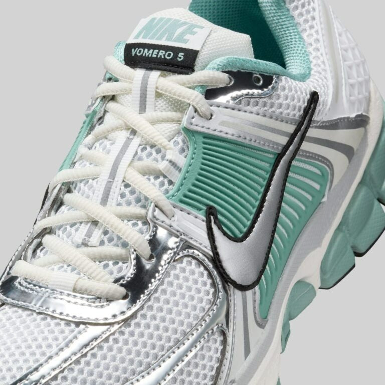 HF1877-101 Nike Women's Zoom Vomero 5 Cannon (Women's)