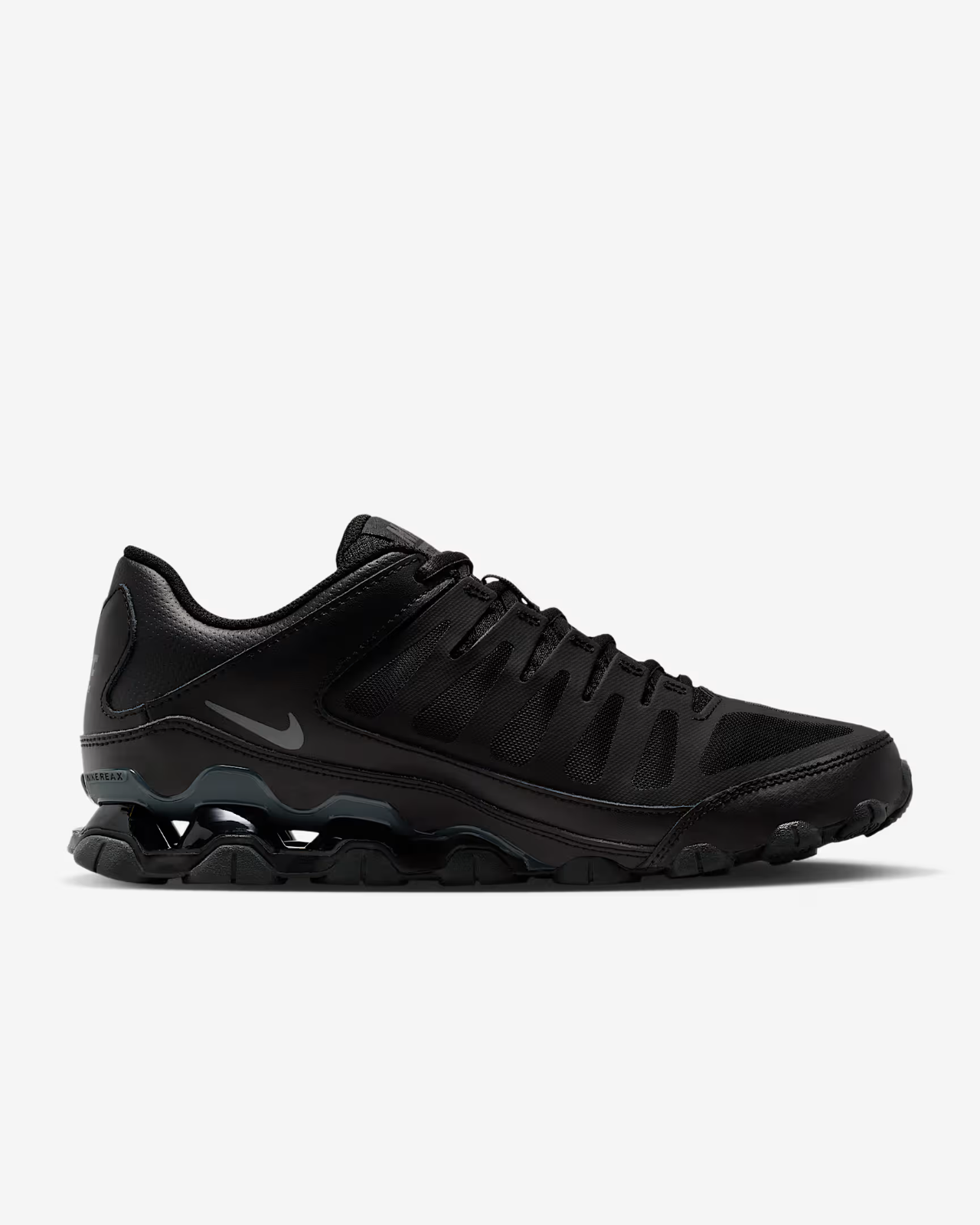 IO2400-008 Nike Reax 8 TR Workout Shoes (Womenâs)