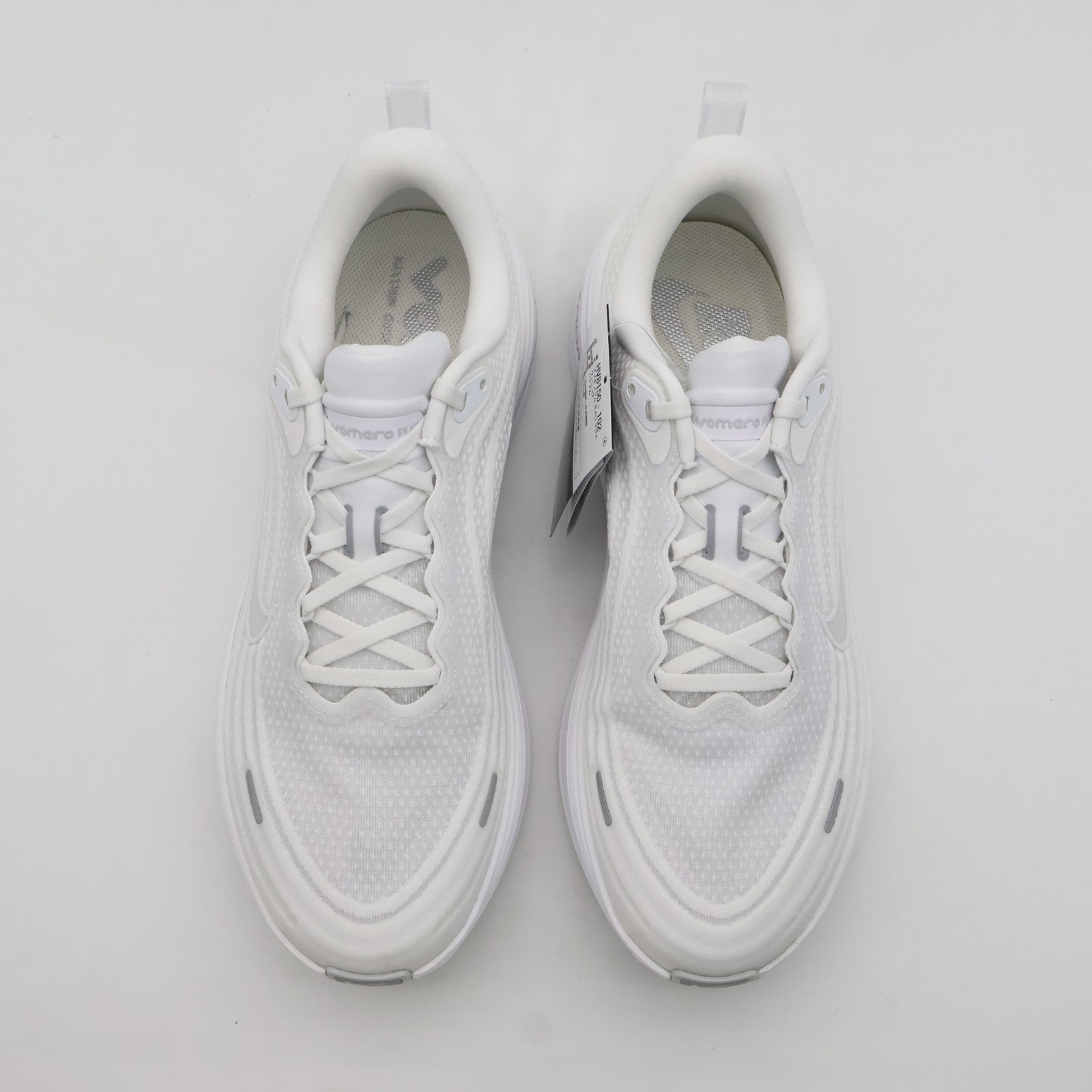 HV8150-102 Nike Vomero Plus White Photon Dust Metallic Silver Summit (Men's)