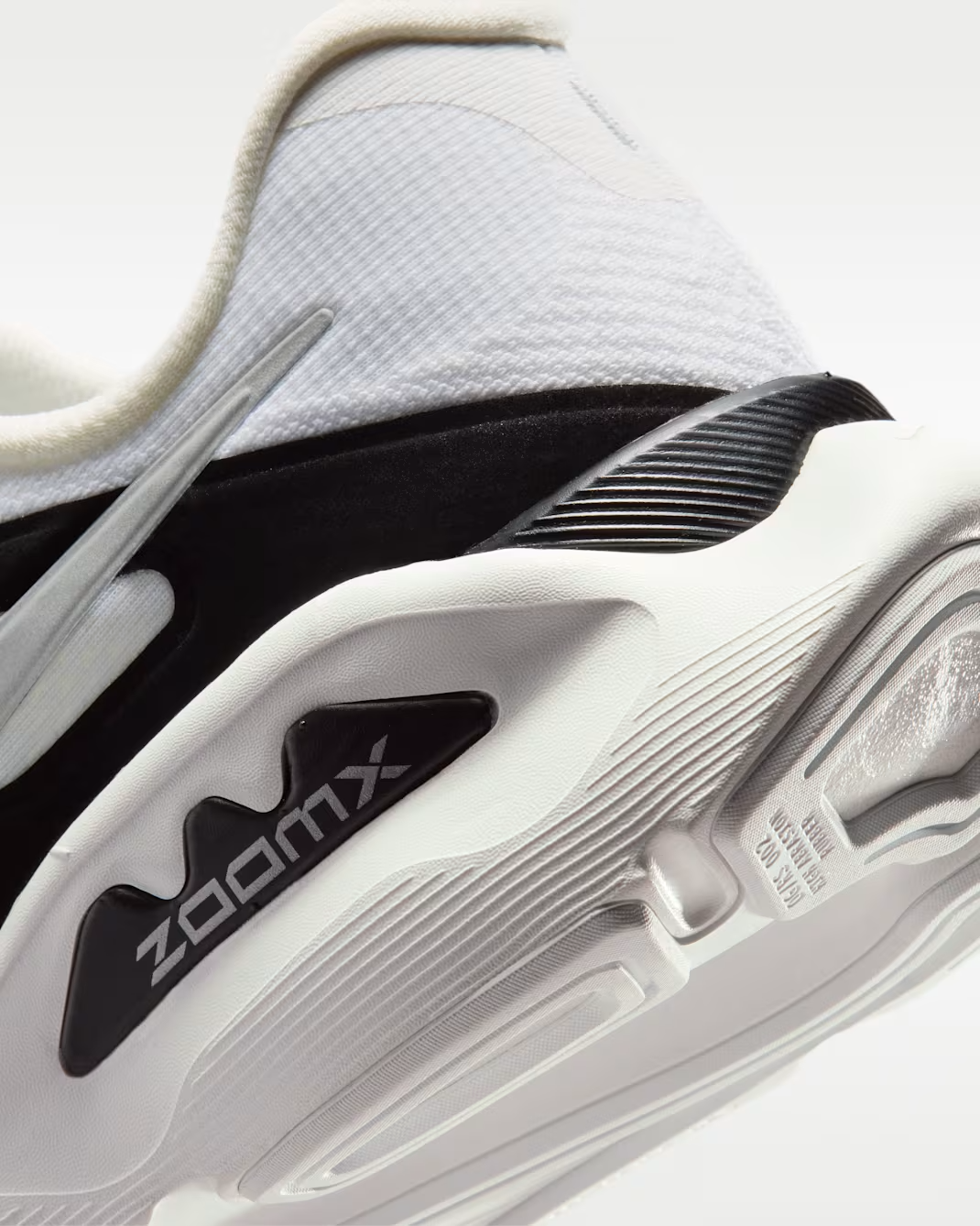 II7192-100 Nike Structure Plus Summit White Black (Men's)