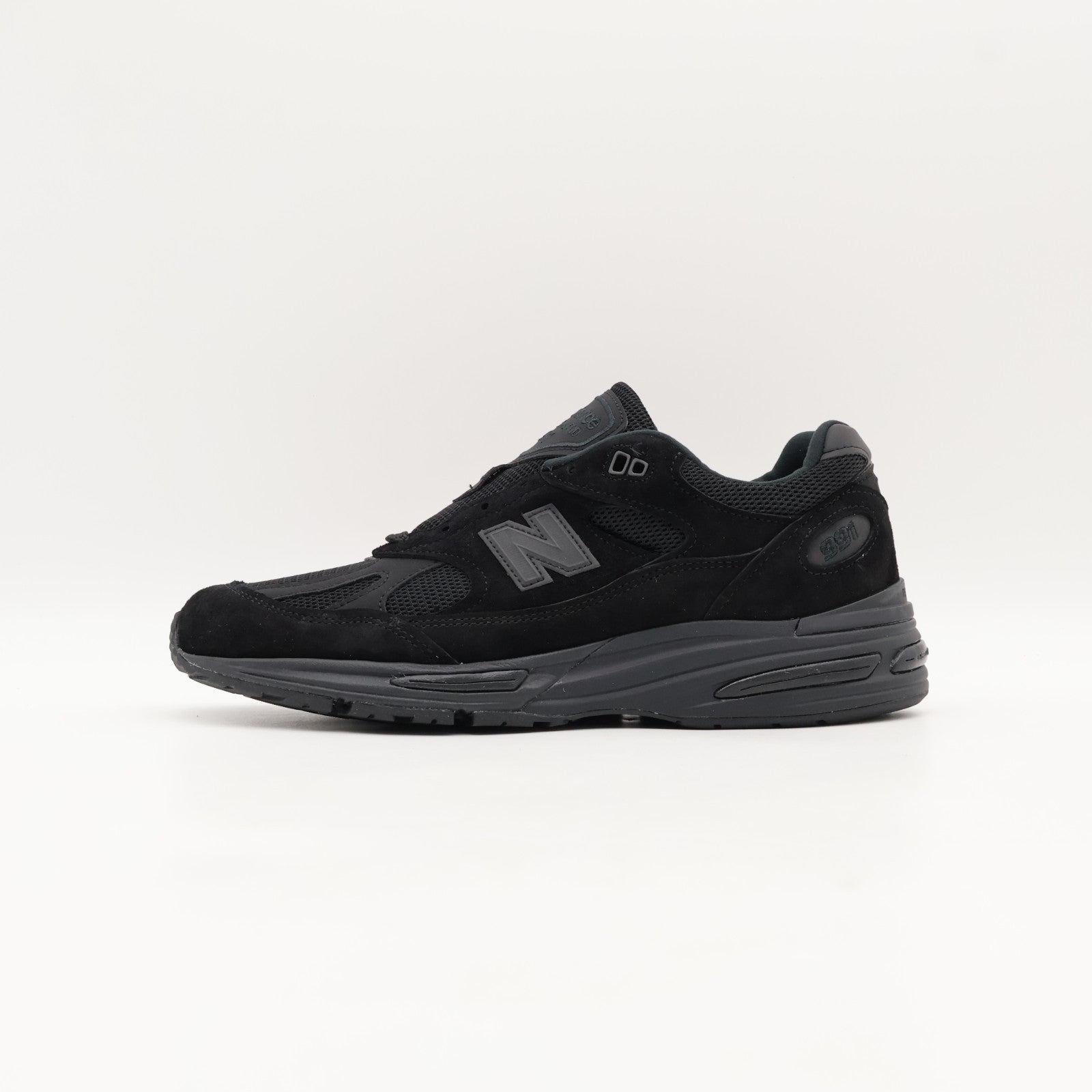 U991KK2 New Balance 991V2 Triple Black (Men's)