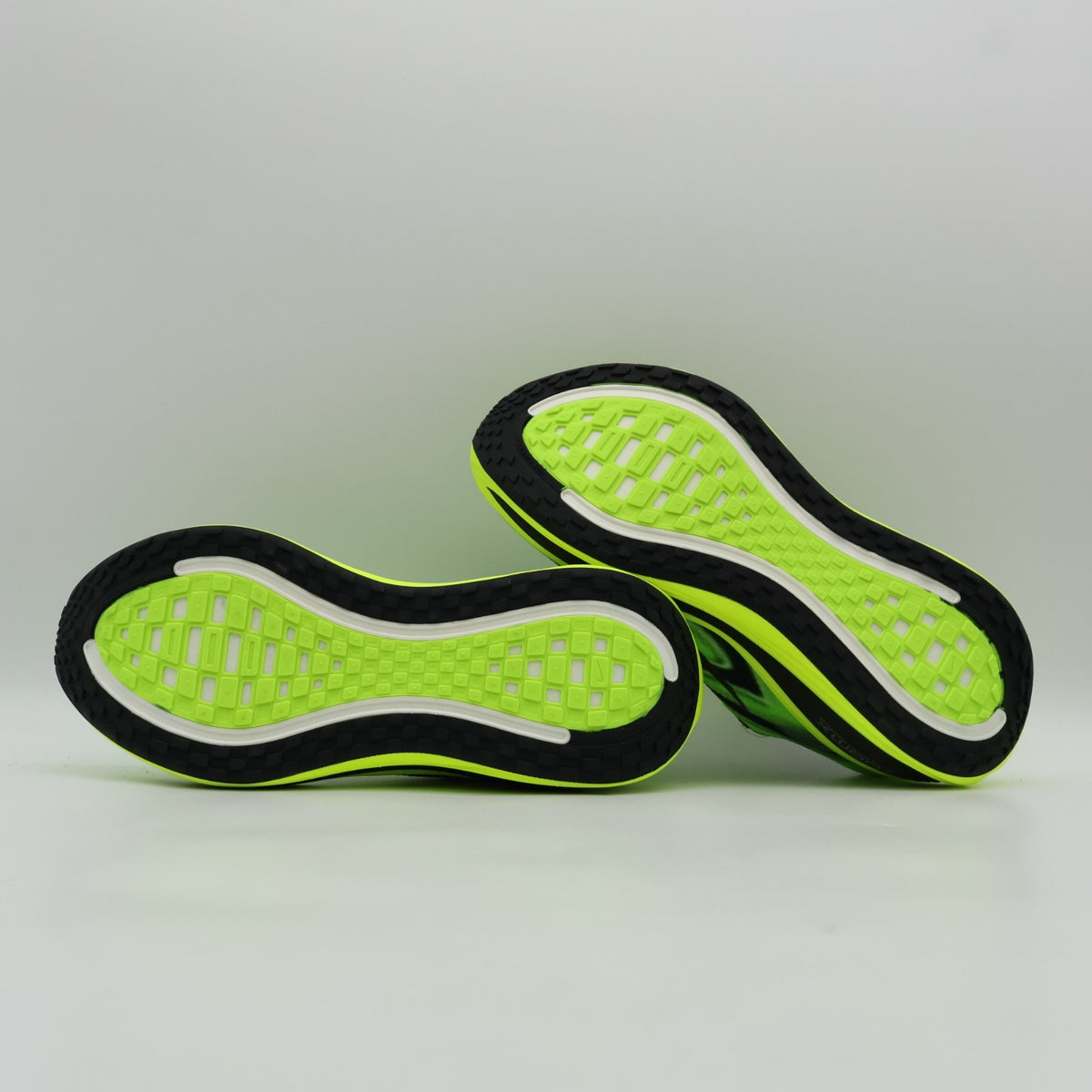 IM8072-999 Nike Vomero Plus Ekiden Pack Volt (Men's)