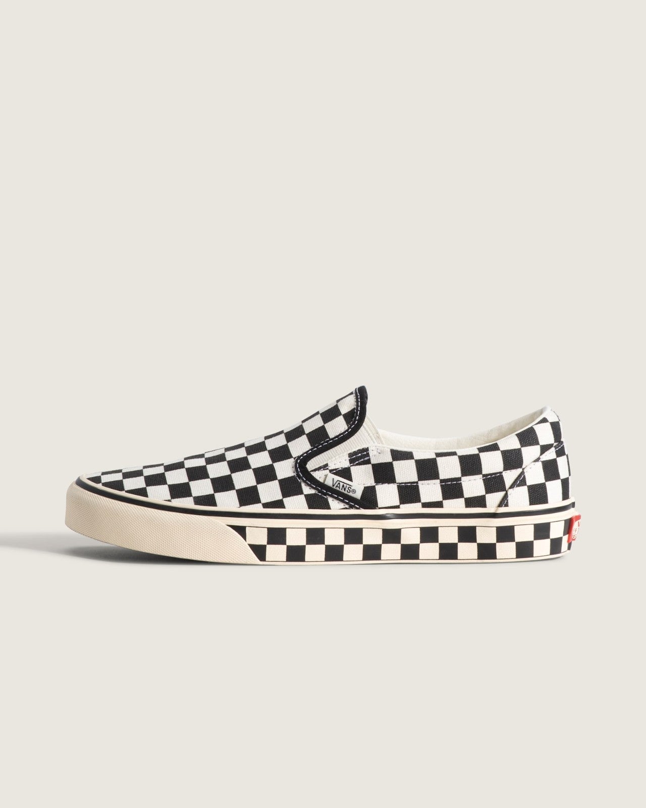 VN000DAH1KP Vans Classic Slip-On "Black/Marshmallow" (Men's)