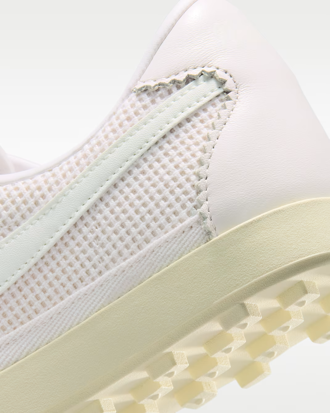 II1248-600 Nike Astrograbber Textile Pearl Pink Sail (Women's)
