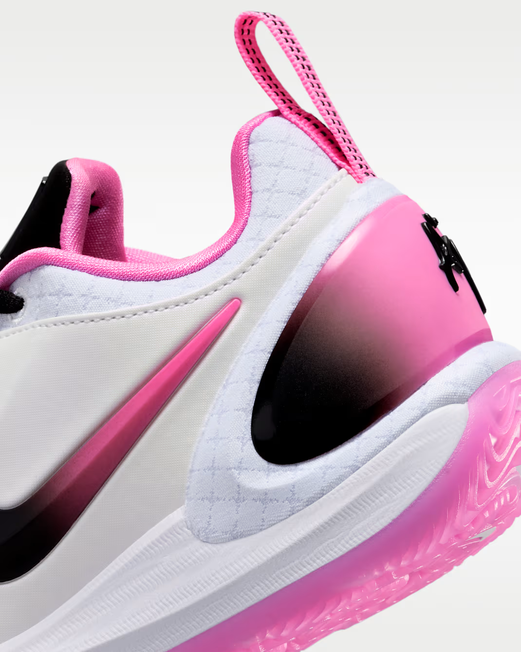 IH1136-603 Nike A'Two "A'Pink Shoe" EP (Women's)