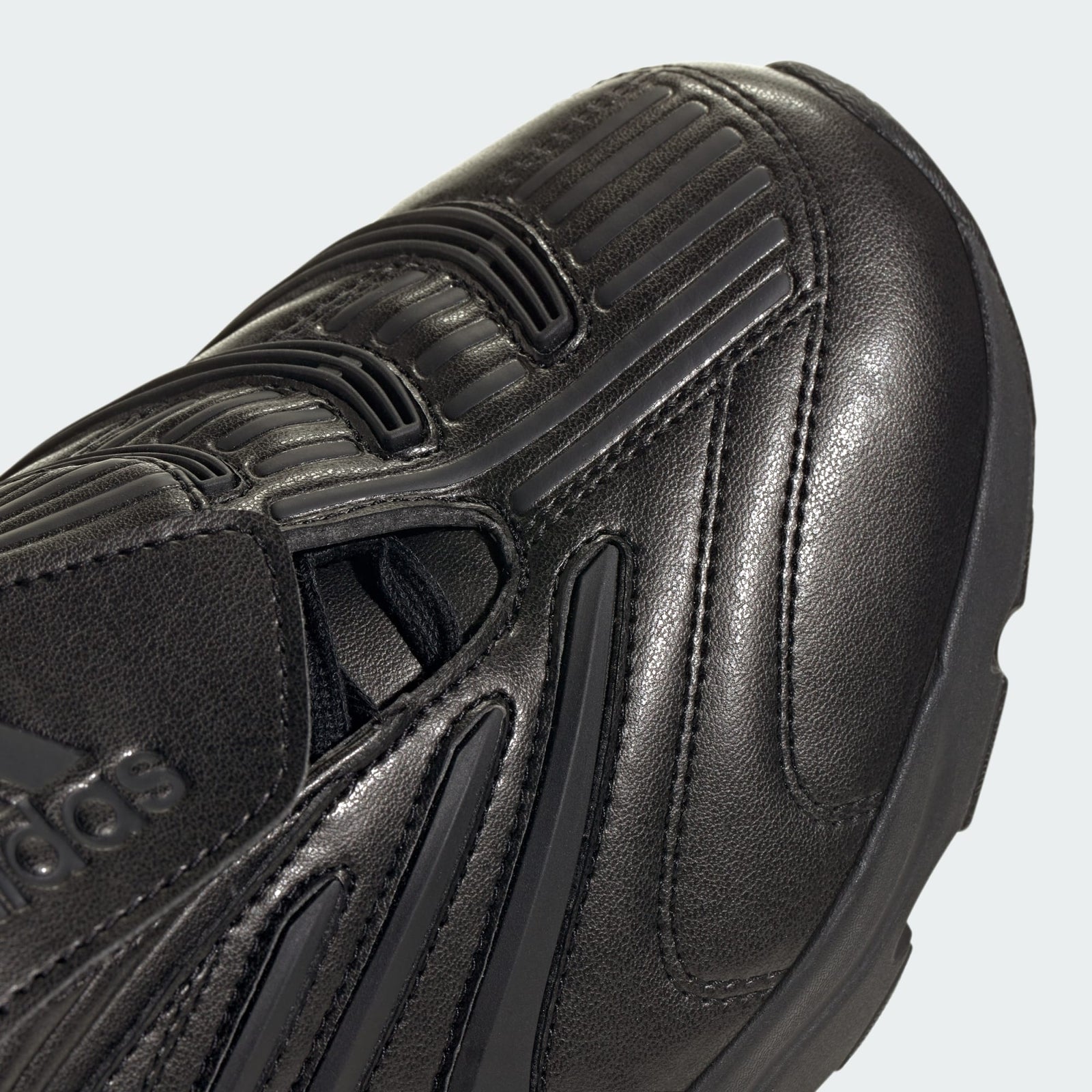 JR5567 adidas Predator Megaride Core Black (Men's)