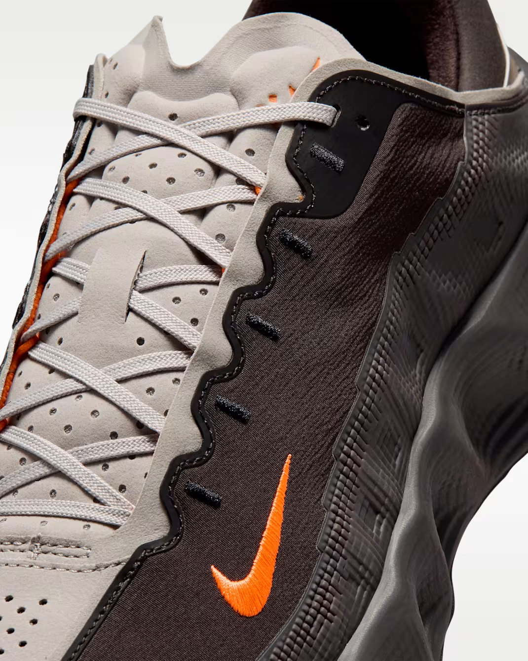 DX4215-209 Nike Ava Rover "Velvet Brown/Oatmeal" (Men's)