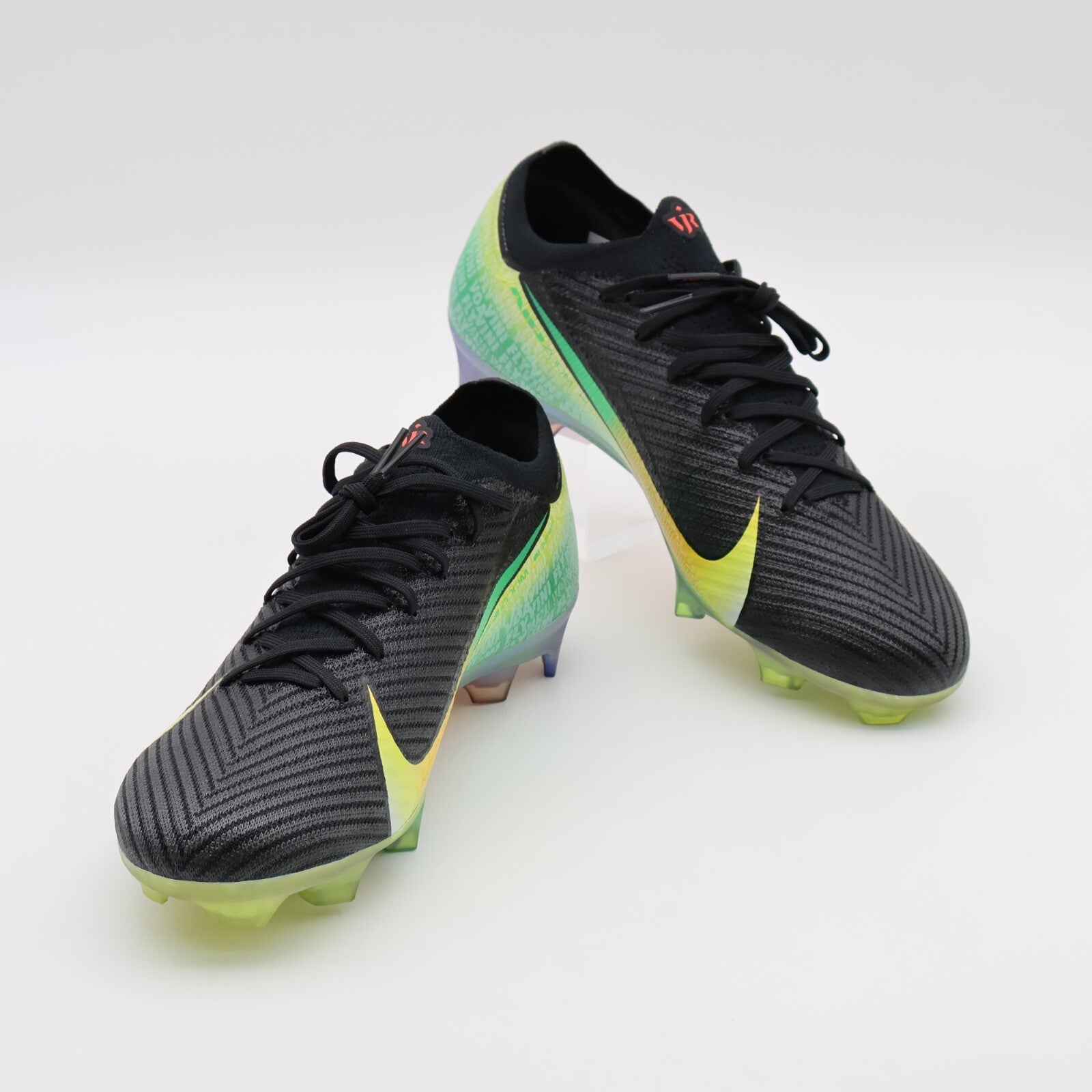 IB2356-001 Vini Jr. Nike Mercurial Vapor 16 Elite Black Green Spark (Men's)
