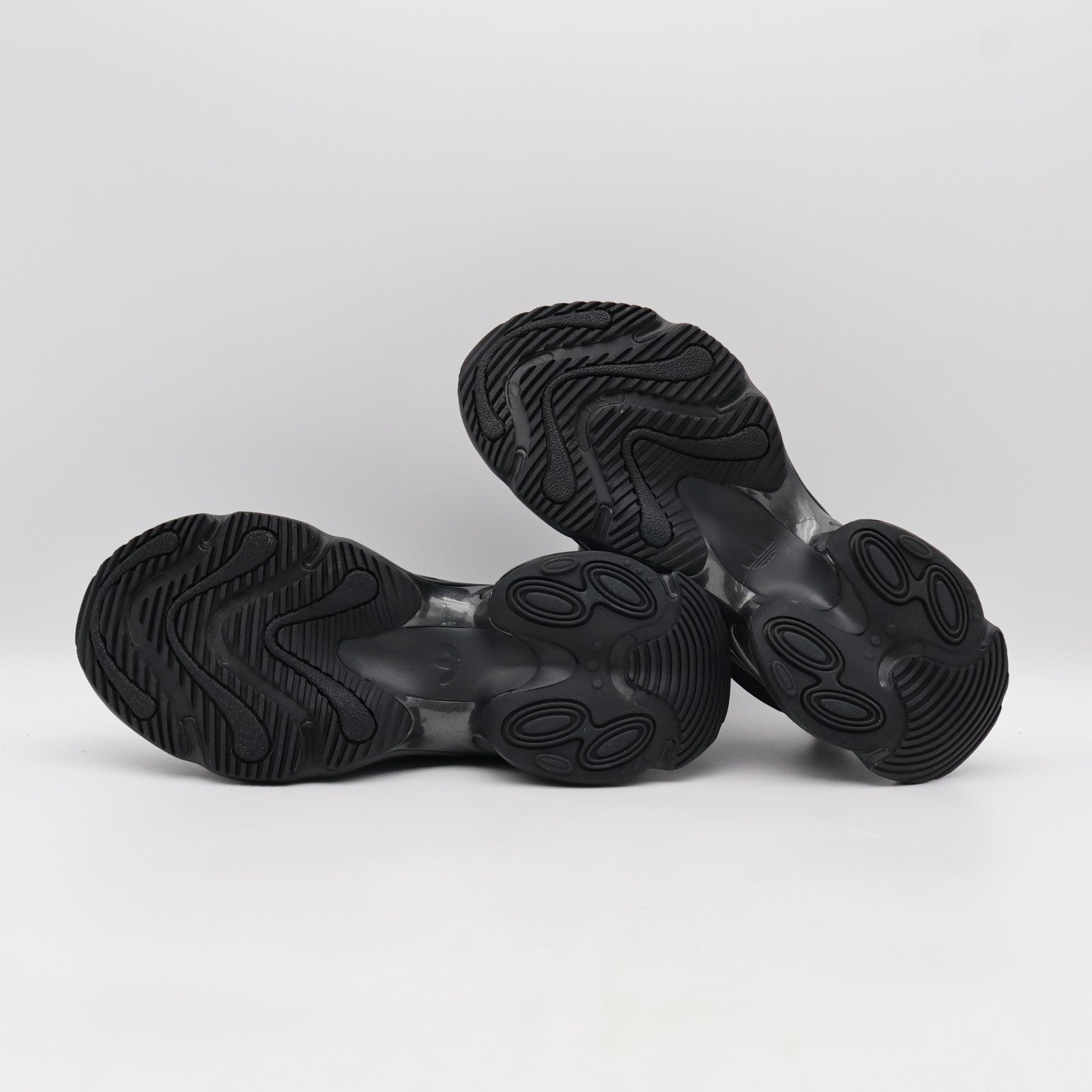 JS2468 adidas Originals Ozvenuz Core Black Charcoal Core White (Women's)