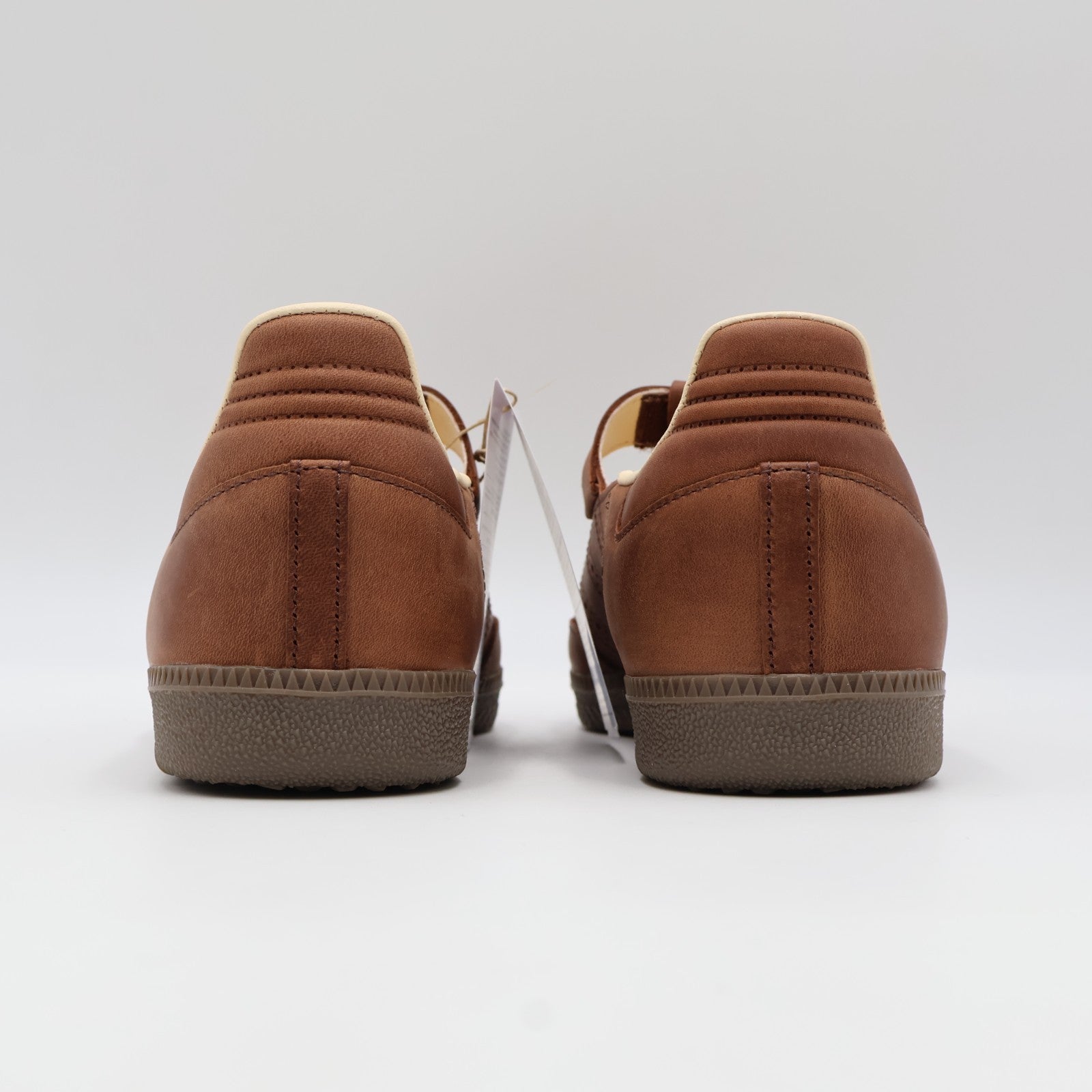 HP7130 adidas Samba Jane Supplier Colour Sand Strata (Women's)