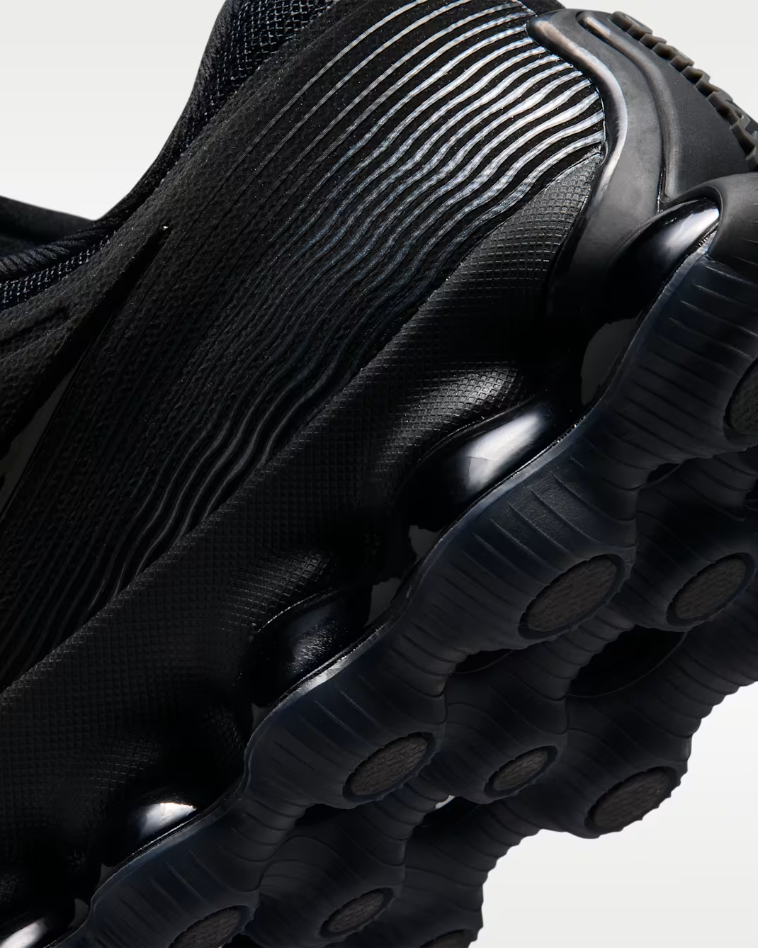 IQ7635-003 Nike Air Liquid Max "Black" (Men's)