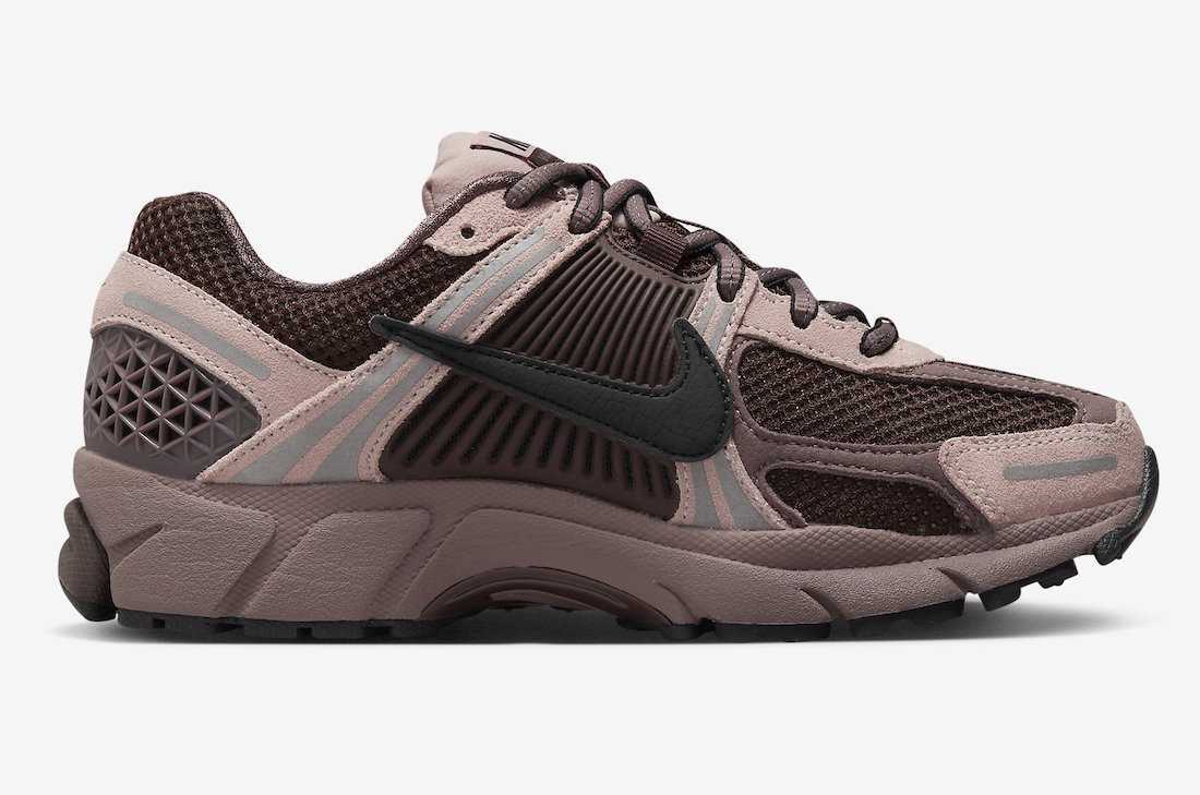 FV1166-200 Nike Zoom Vomero 5 Pink Oxford and Plum Eclipse (Women's)
