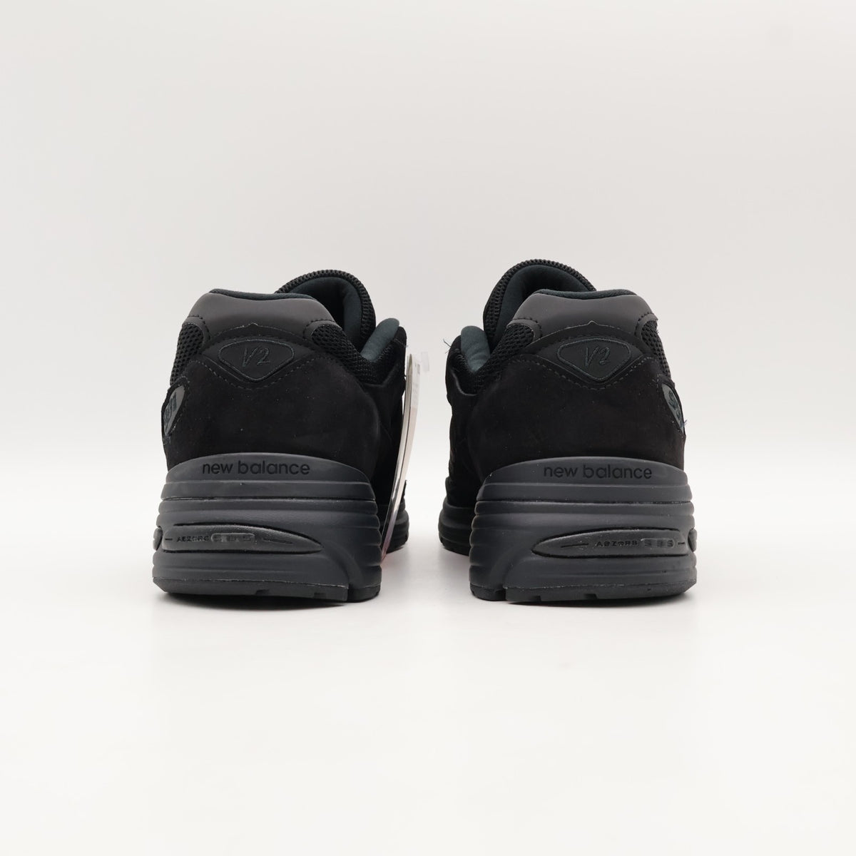 U991KK2 New Balance 991V2 Triple Black (Men's)