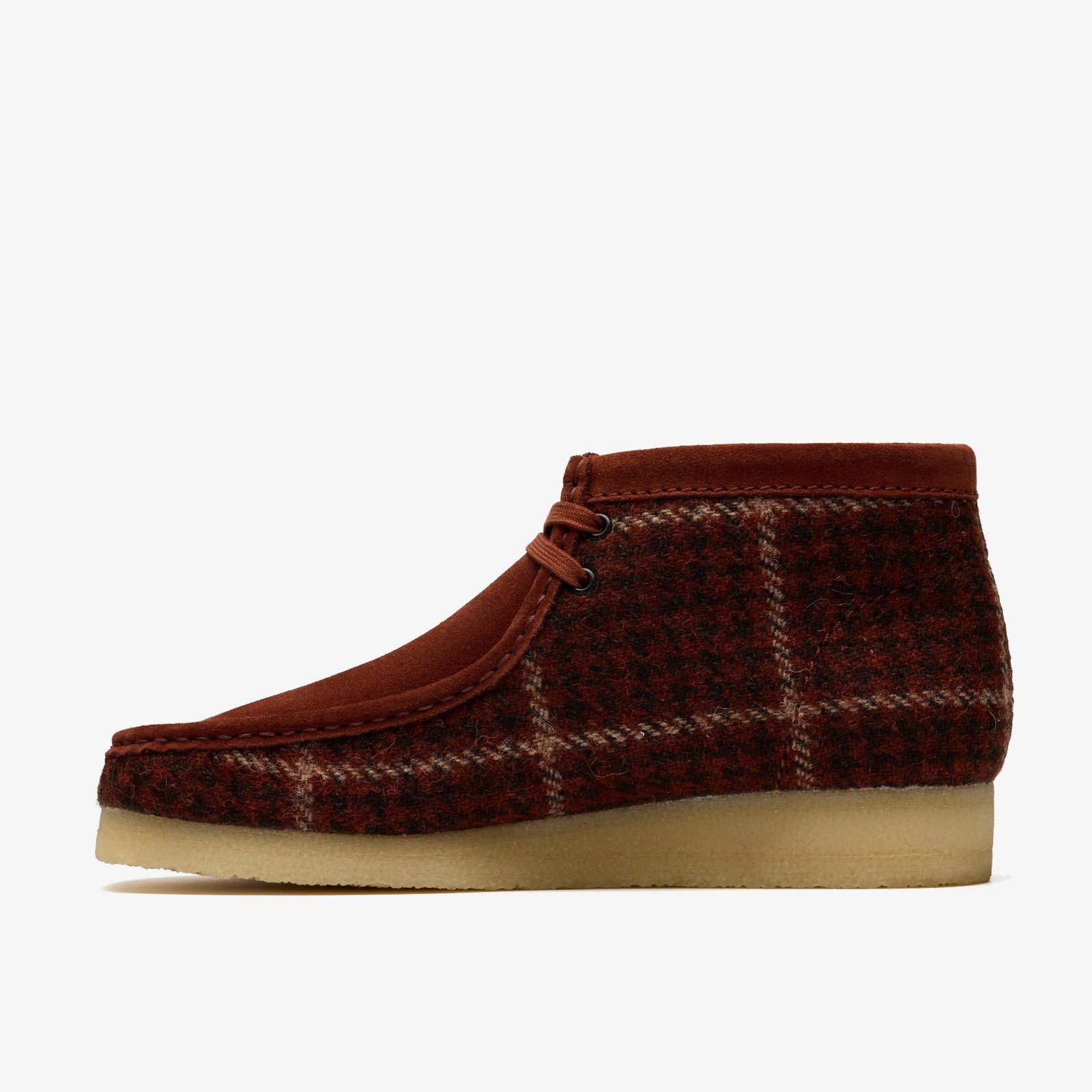 26182793 Harris Tweed Ã Clarks Wallabee Boot Rust Tweed Combi ( Men's )
