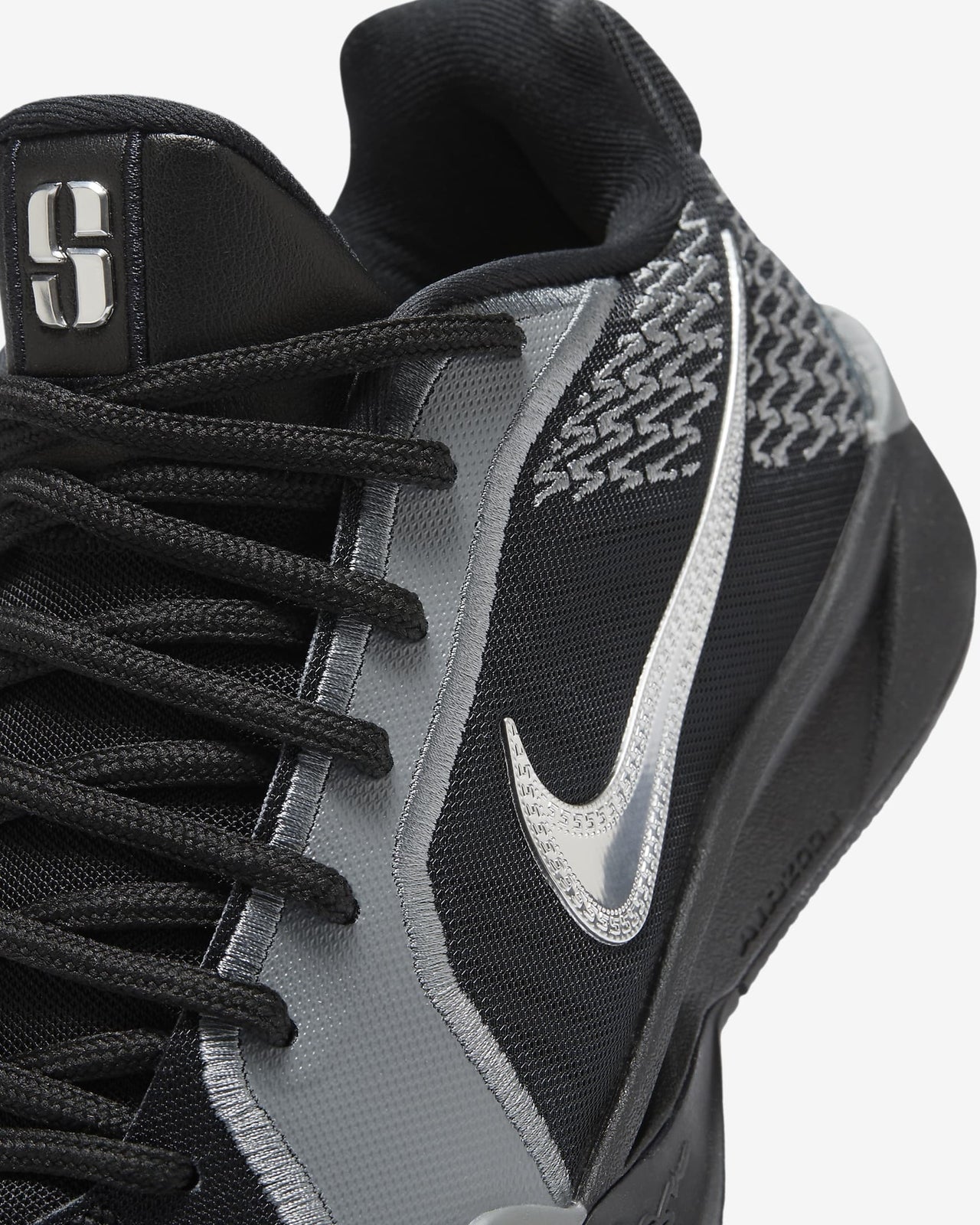 FZ1517-001 Nike Sabrina 2 Mirrored FQ2174-001 FZ1517-001 (Women's)