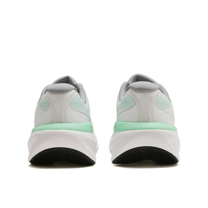 W860 6M1 New Balance W860 (Men's)