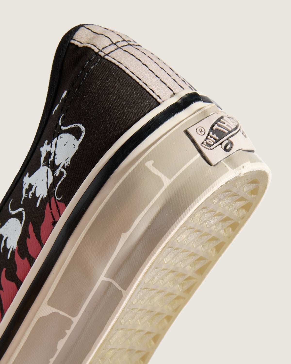 VN000EAKG2M Vans LX Authentic 44 Soon Easy Taupe Mist Faded Black (Men's)