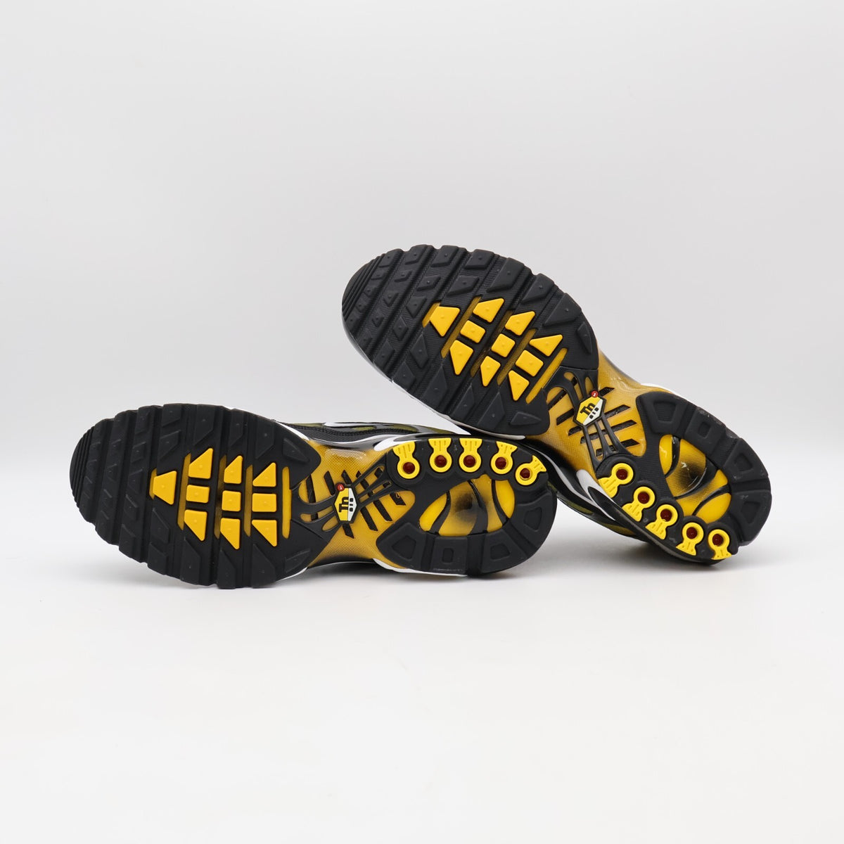 DM0032-013 Nike Air Max Plus Black University Gold (Men's)