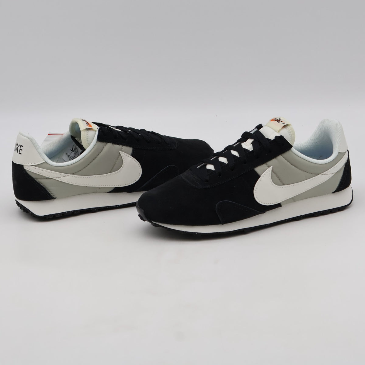 898031-001 Nike Pre Montreal '17 Shoes Black Pale Grey Sail Sail (Men's)