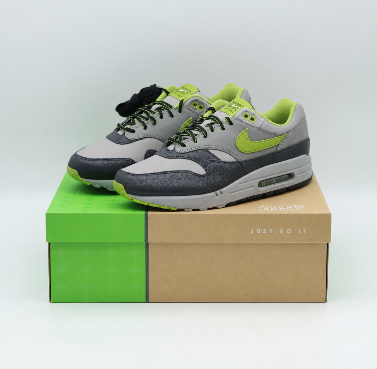 HF3713-002 HUF Nike Air Max 1 Anthracite and Medium Grey (Men's)