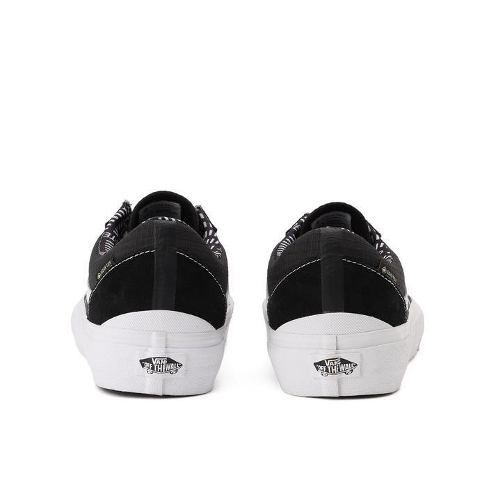 VN0009QGBPB Vans Old Skool GORE-TEX Black True White (Men's)