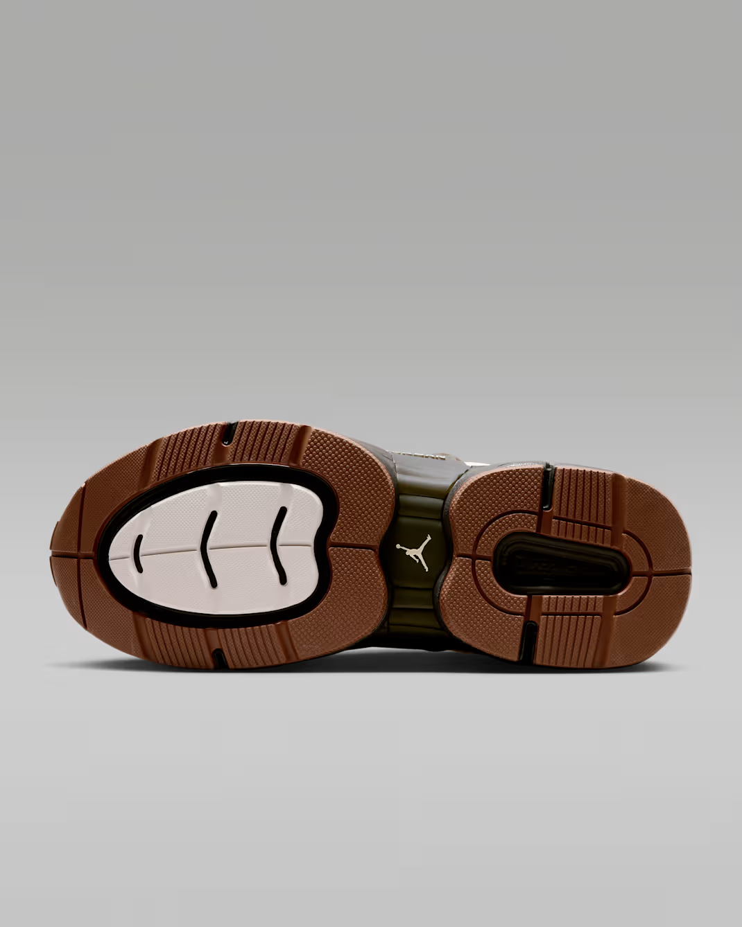 IR1839-003 Nike Jordan Trunner O/S (Women's)