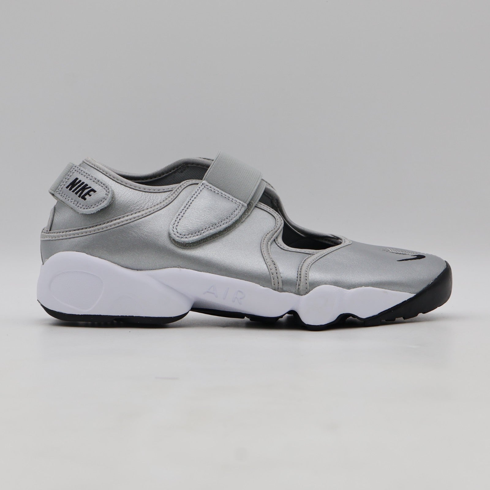 HM5737-003 Nike Air Rift Leather Metallic Silver (Women's)