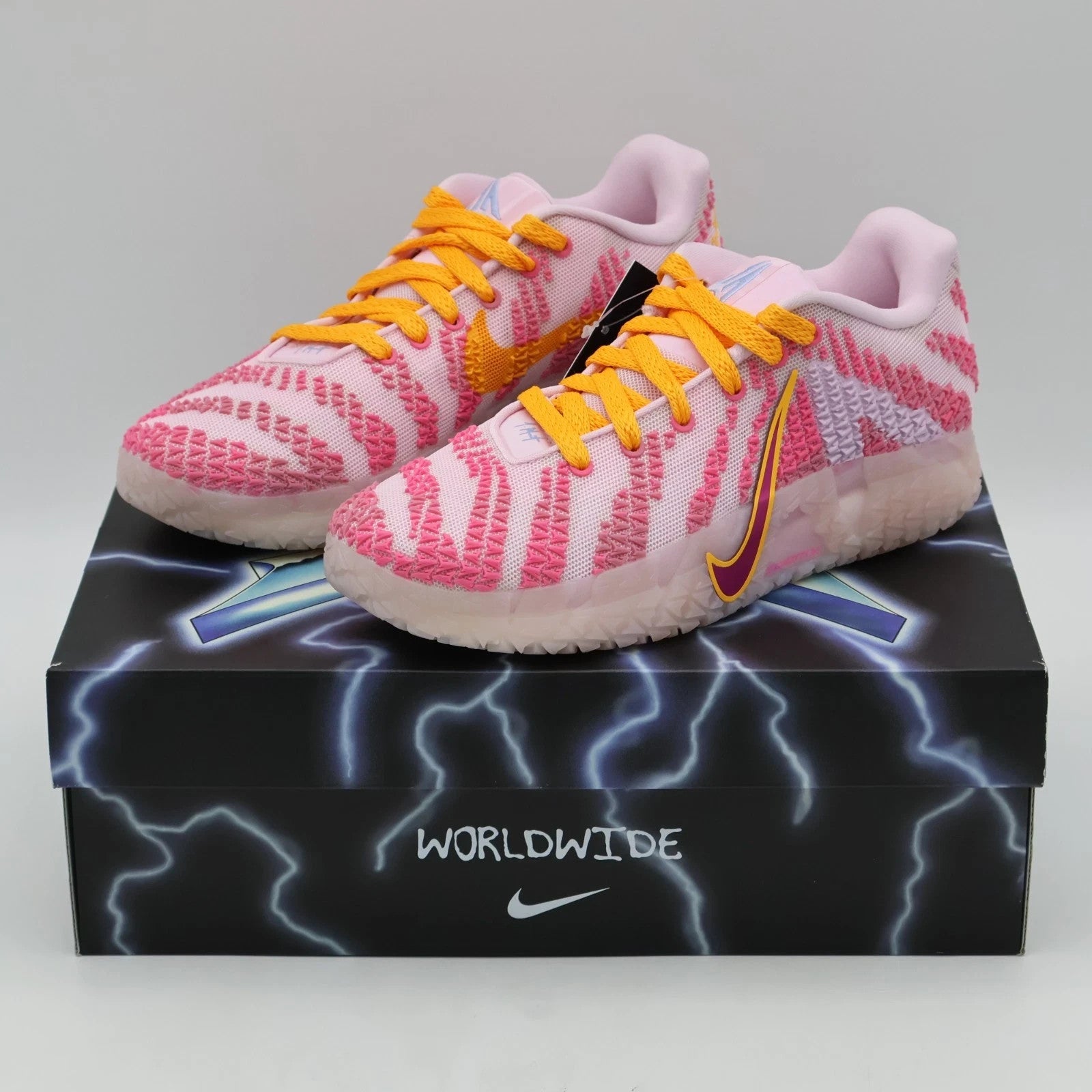 HF2794-601 Nike Ja 3 EP Valentineâs Day Hyper Pink Foam Silt Red Sundial (Men's)