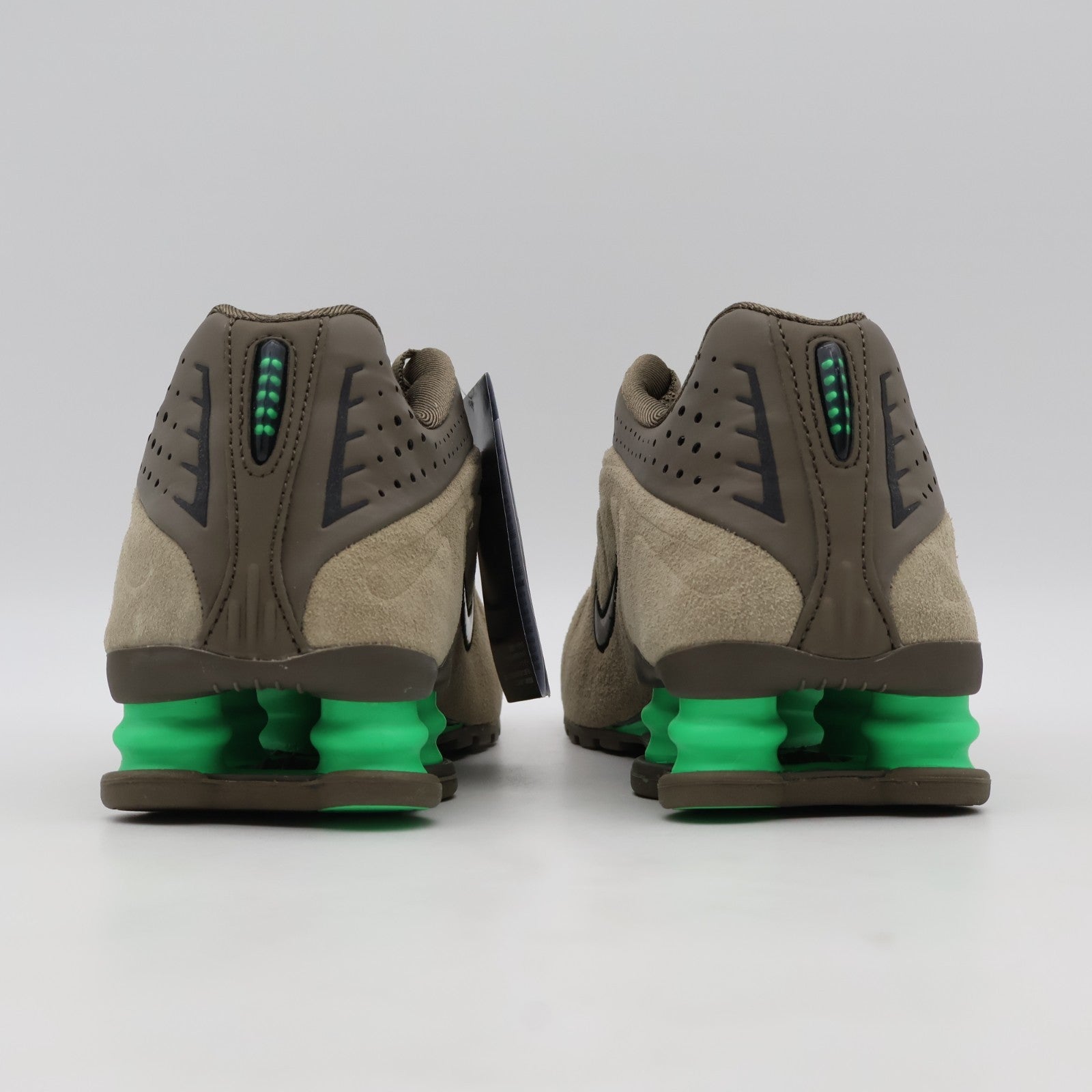 HQ7739-200 Nike  Shox R4 Olive Khaki (Women's)