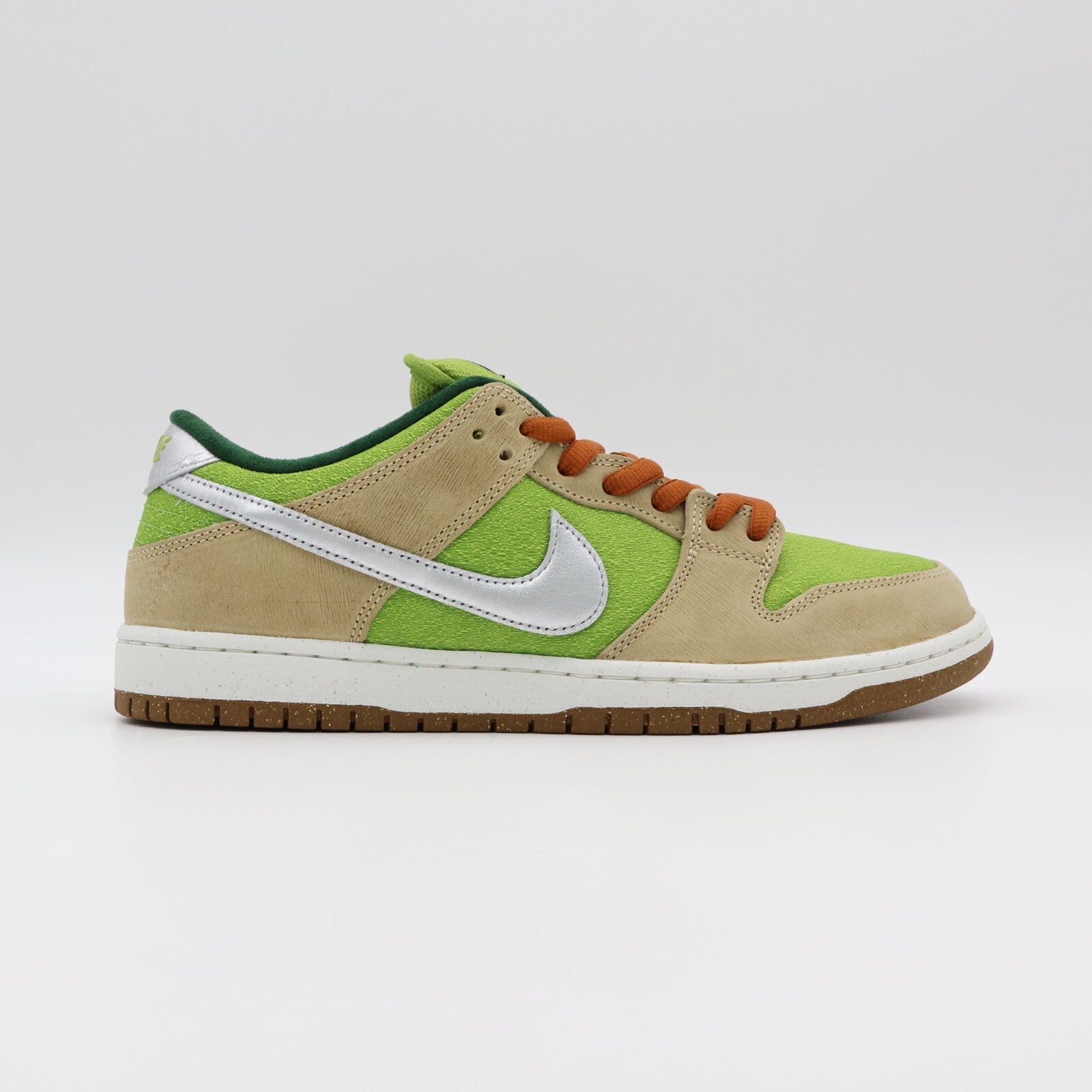 FQ7585-200 Nike SB Dunk Low Pro Escargot Sesame Metallic British Tan (Men's)