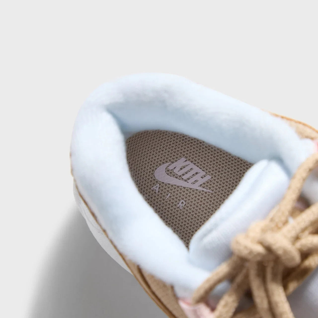 IO4643-201 KITH Ã Nike TD Air Max 95 SP "Linen" (Toddler)