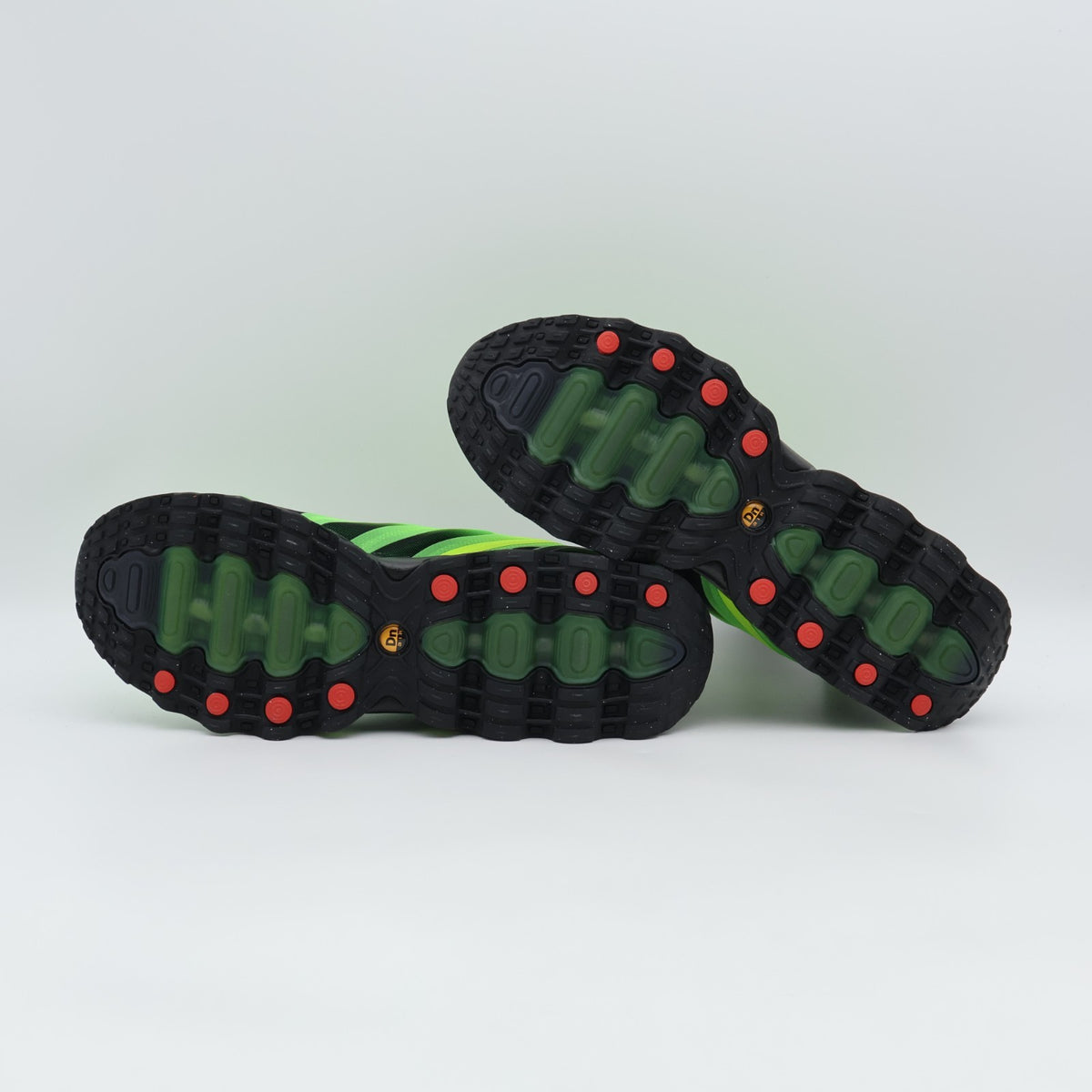 HQ4681-010 Nike Air Max DN8 Black Green Strike Volt Black (Men's)
