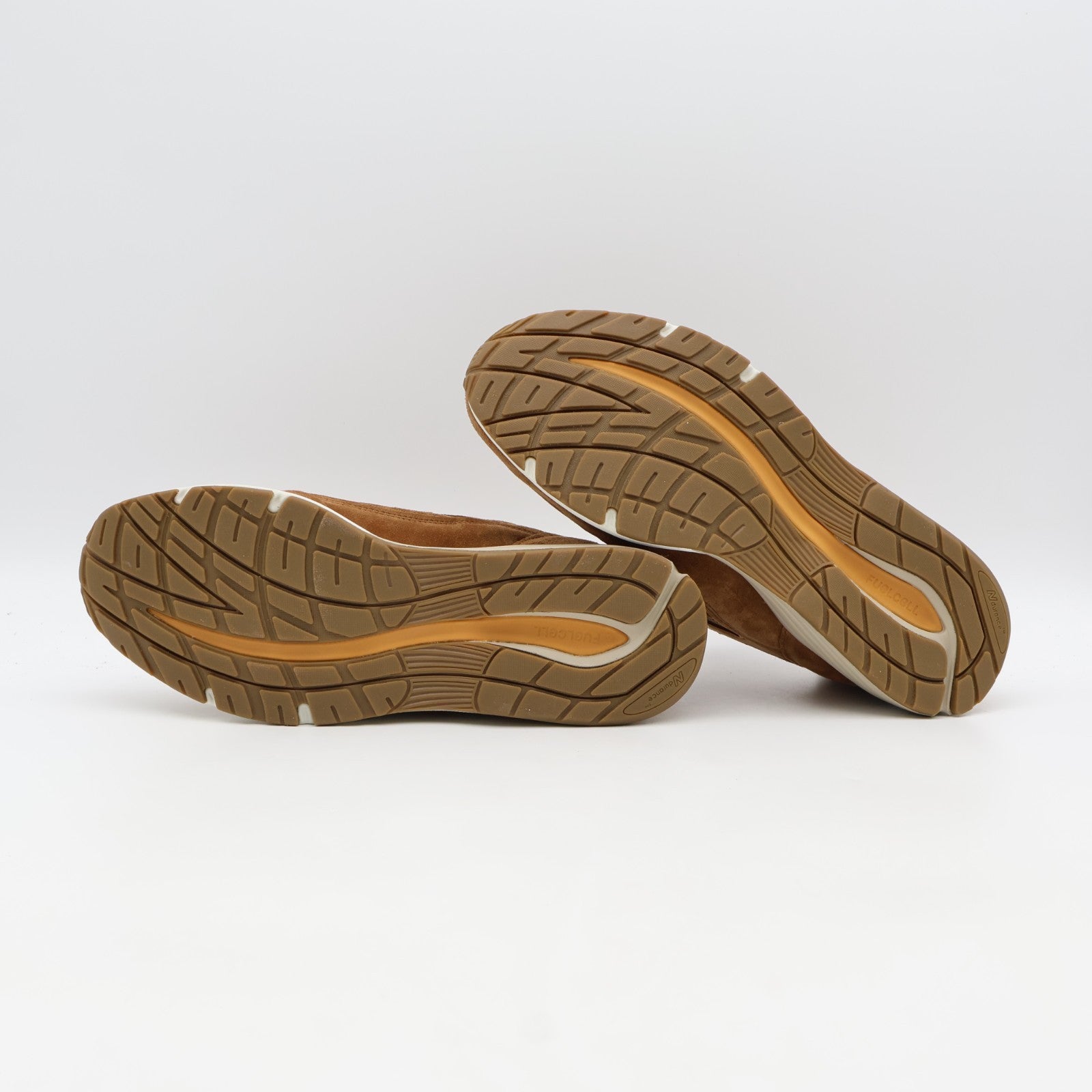 U991GB2 New Balance 991V2 Caramel Cafe (Men's)