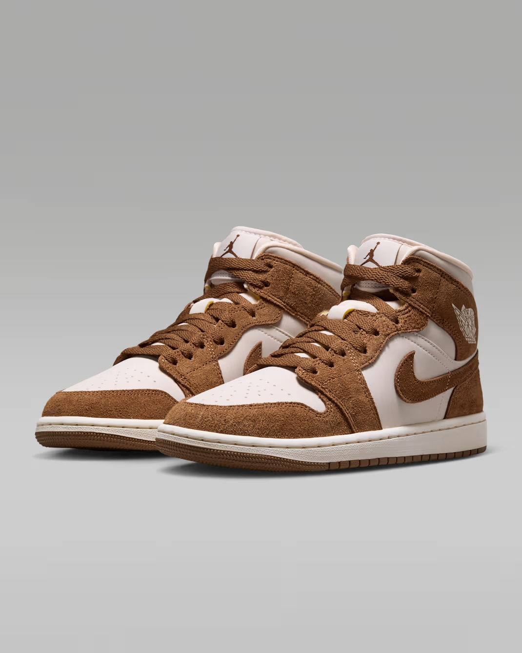 BQ6472-203 Nike Air Jordan 1 Mid "Light British Tan/Chalk" (Women's)