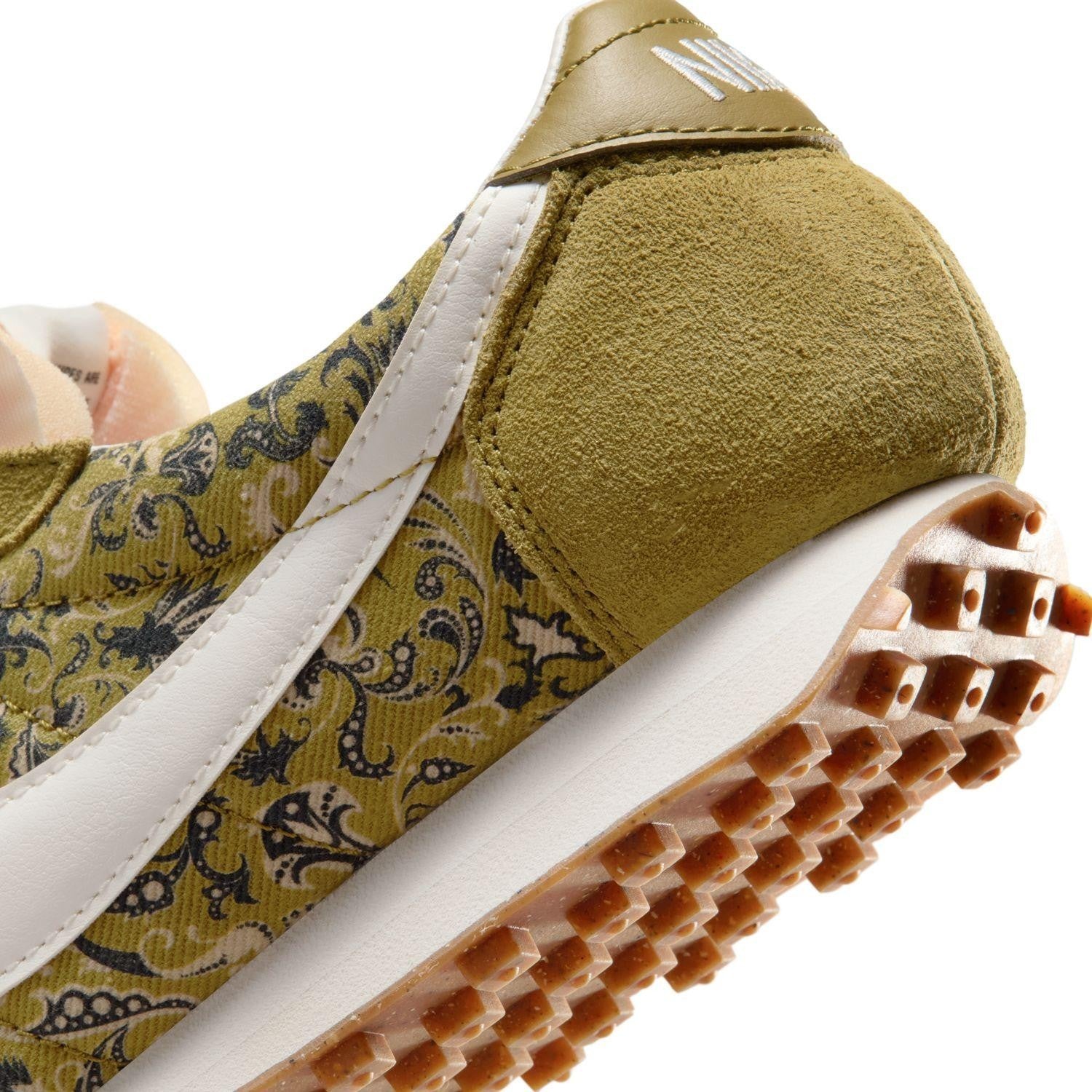 IH4479-300 Nike LD-1000 Sail White Gum (Women's)