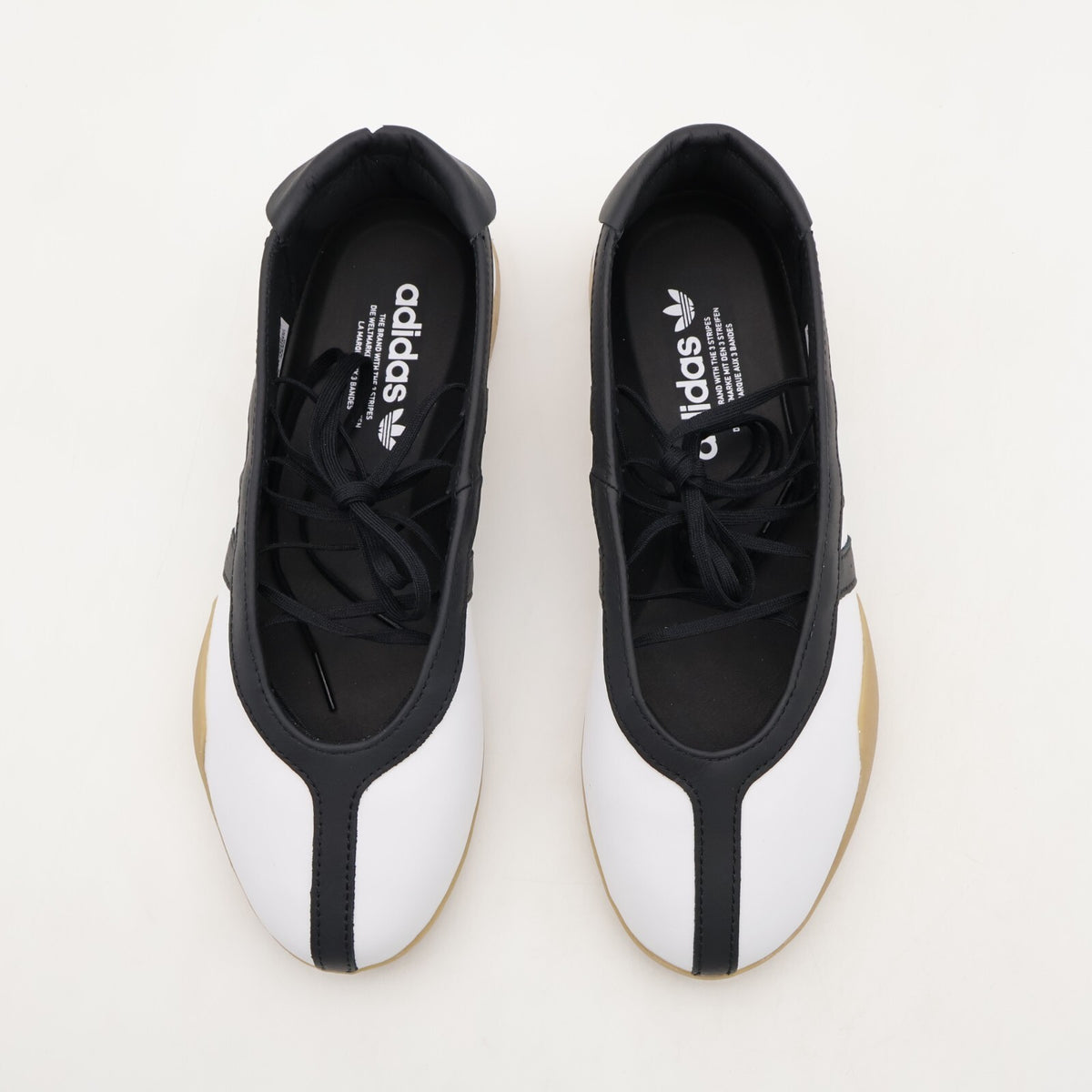 JR7030 adidas Originals Taekwondo Mei Cloud White Core Black Gum (Women's)