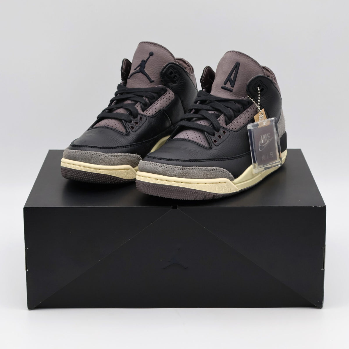 FZ4811-001 A Ma Maniere Nike Women's Air Jordan 3 Retro OG SP Black (Women's)