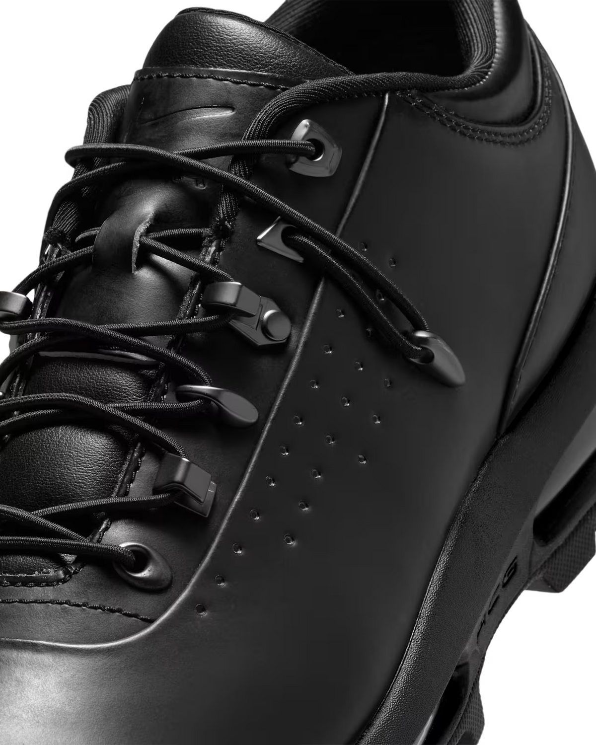 IR2173-001 Nike Air Max Goadome Low "Black" (Men's)