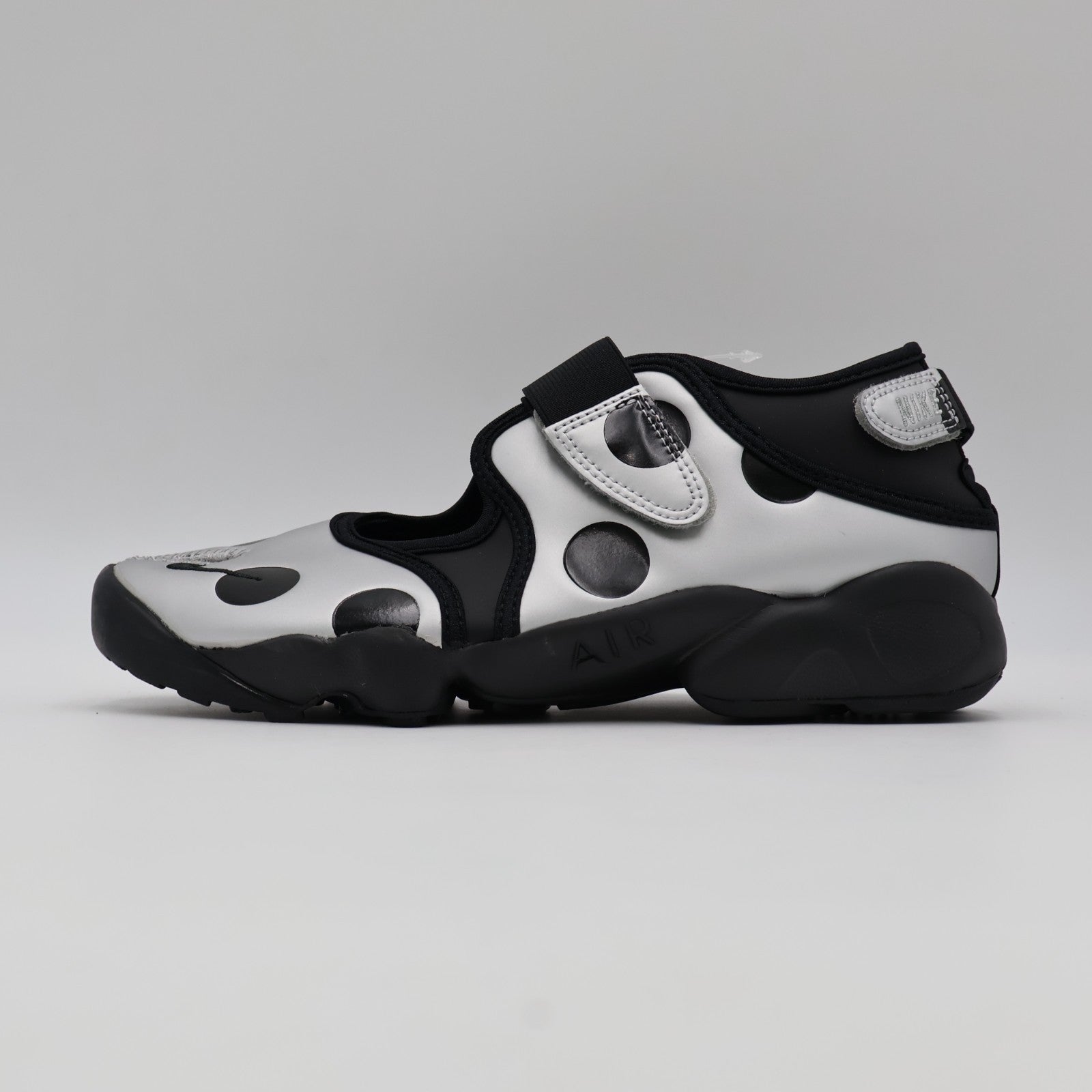 IR1226-001 Nike Air Rift "Polka Dot/Black/Metallic Silver" (Women's)