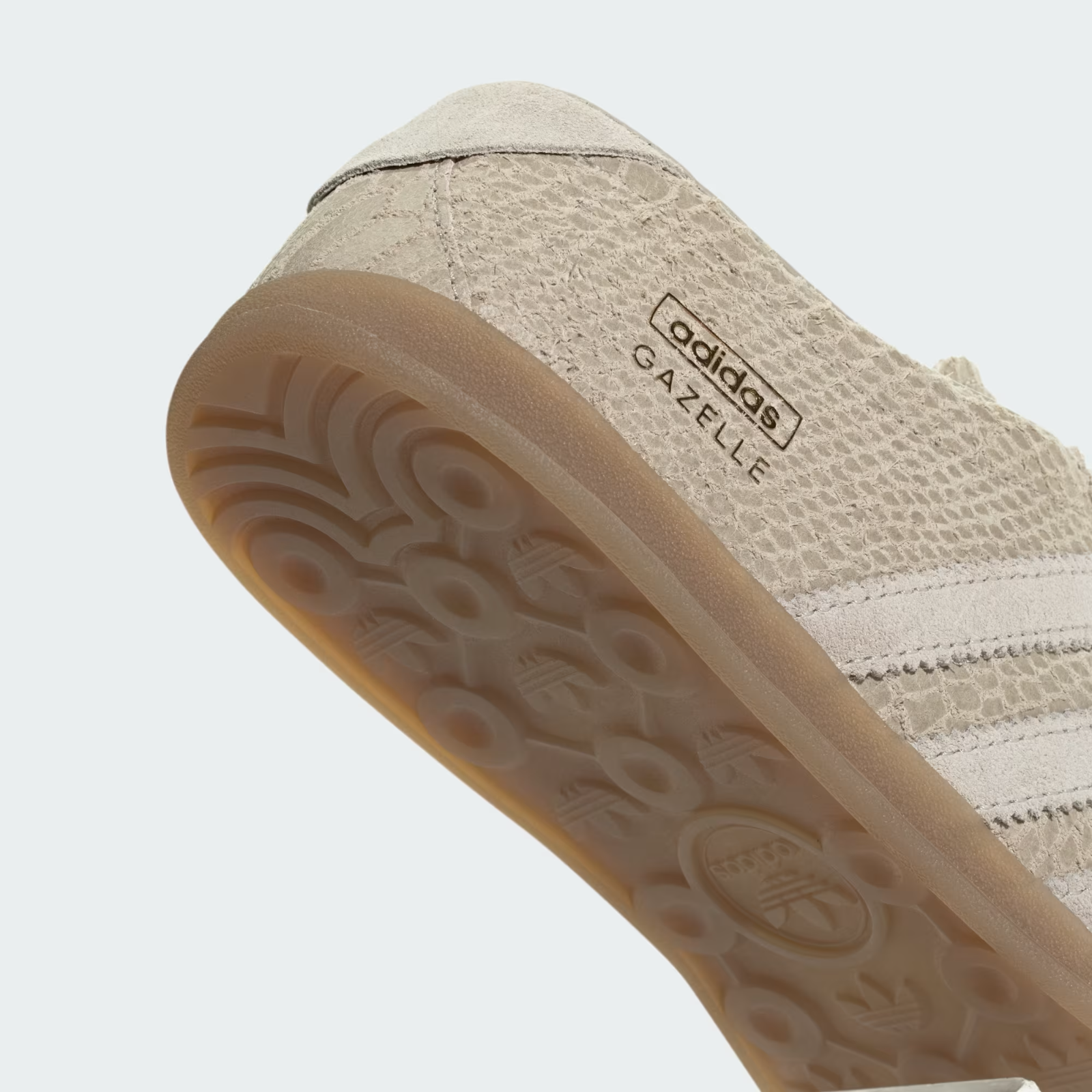 KI3579 adidas Gazelle Lo Pro Wonder Beige Alumina (Women's)