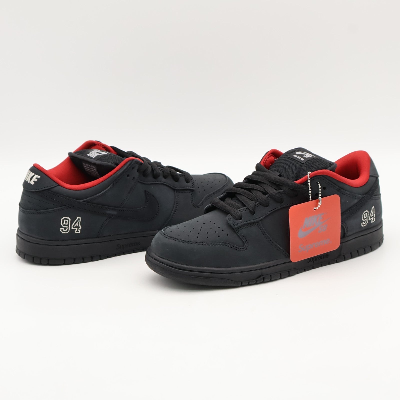 HQ8487-001 Supreme Nike SB Dunk Low Black (25FW Week2) (Men's)