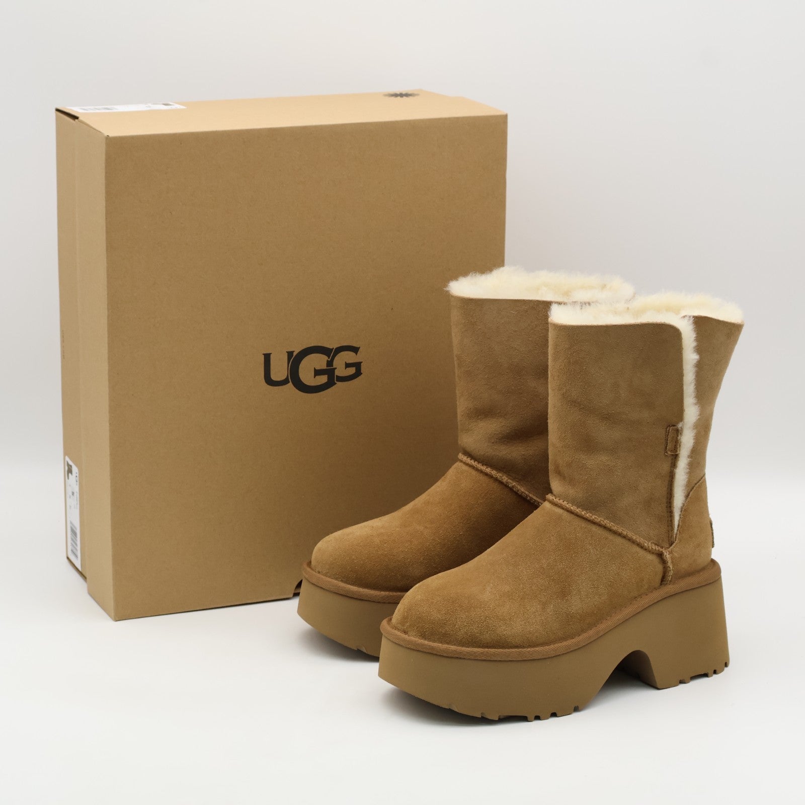 1171533-CHE UGG Esmee Boot Chestnut (Women's)