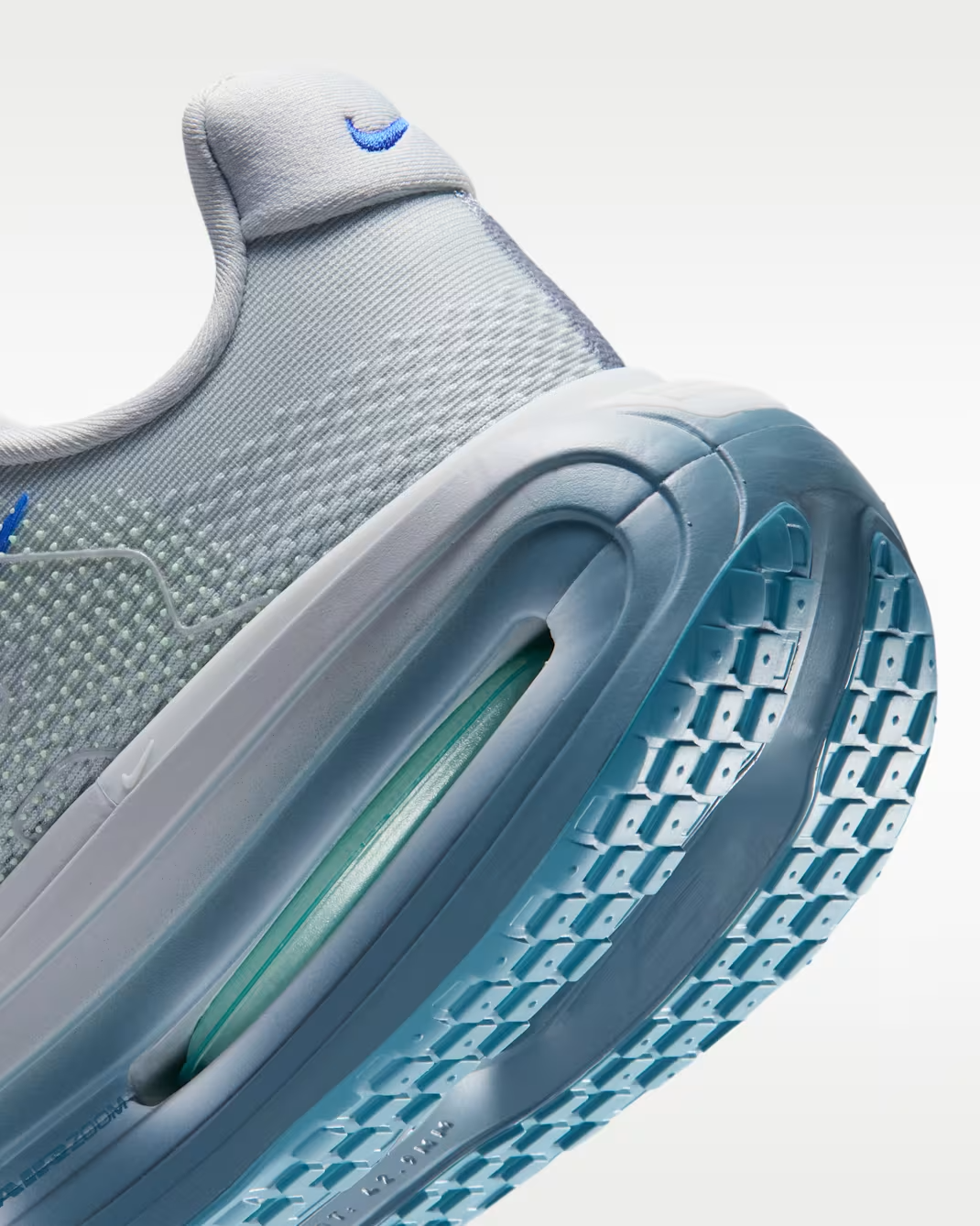 HQ2050-003 Nike Zoom Vomero Premium "Grey Mist/Racer Blue" (Men's)